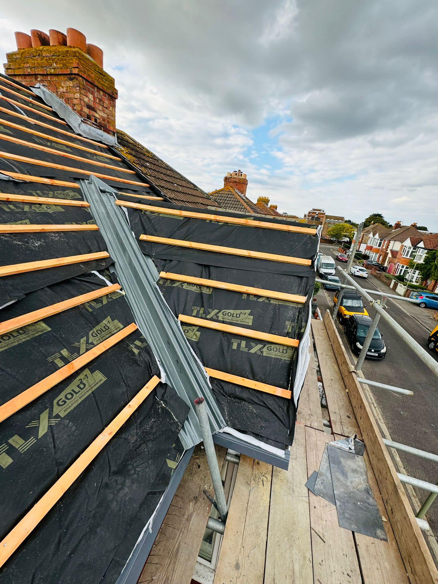 Roofing project - 1303129924272798