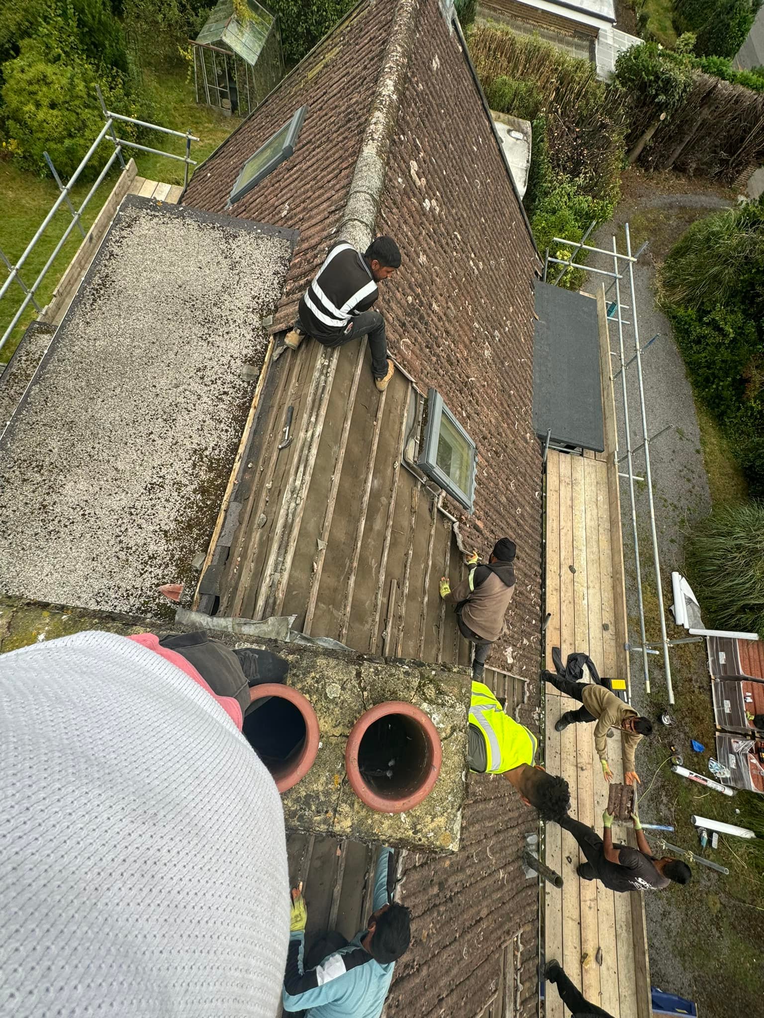 Roofing project - 1303132954272495