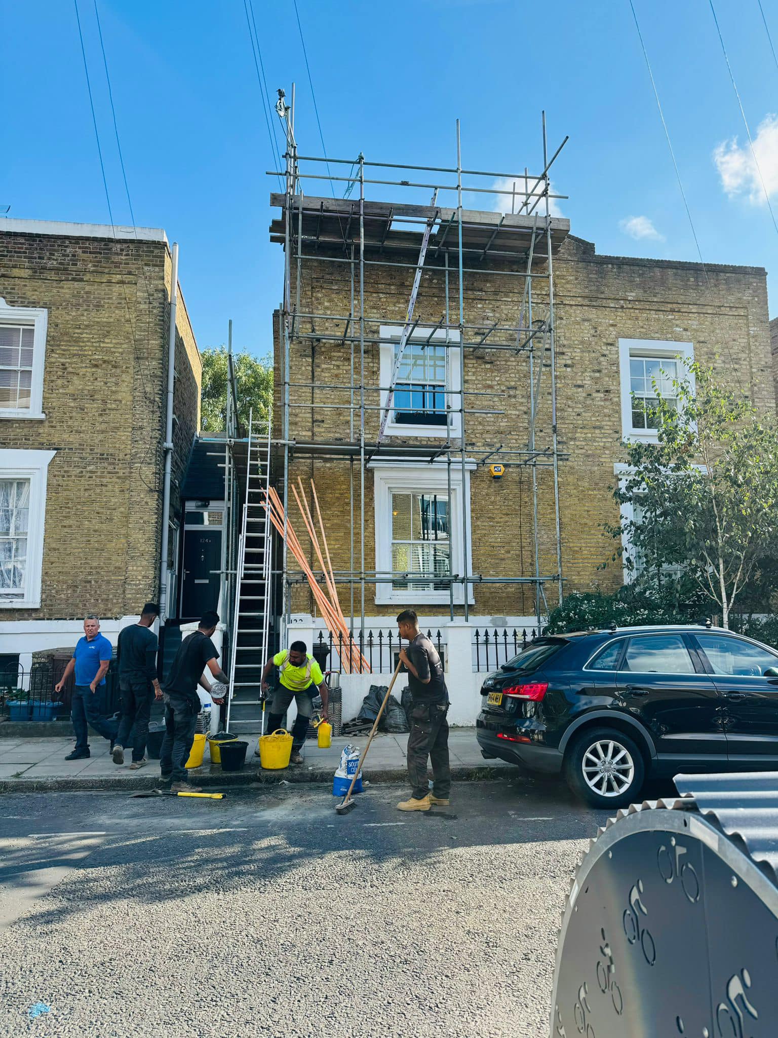 Roofing project - 1303134584272332