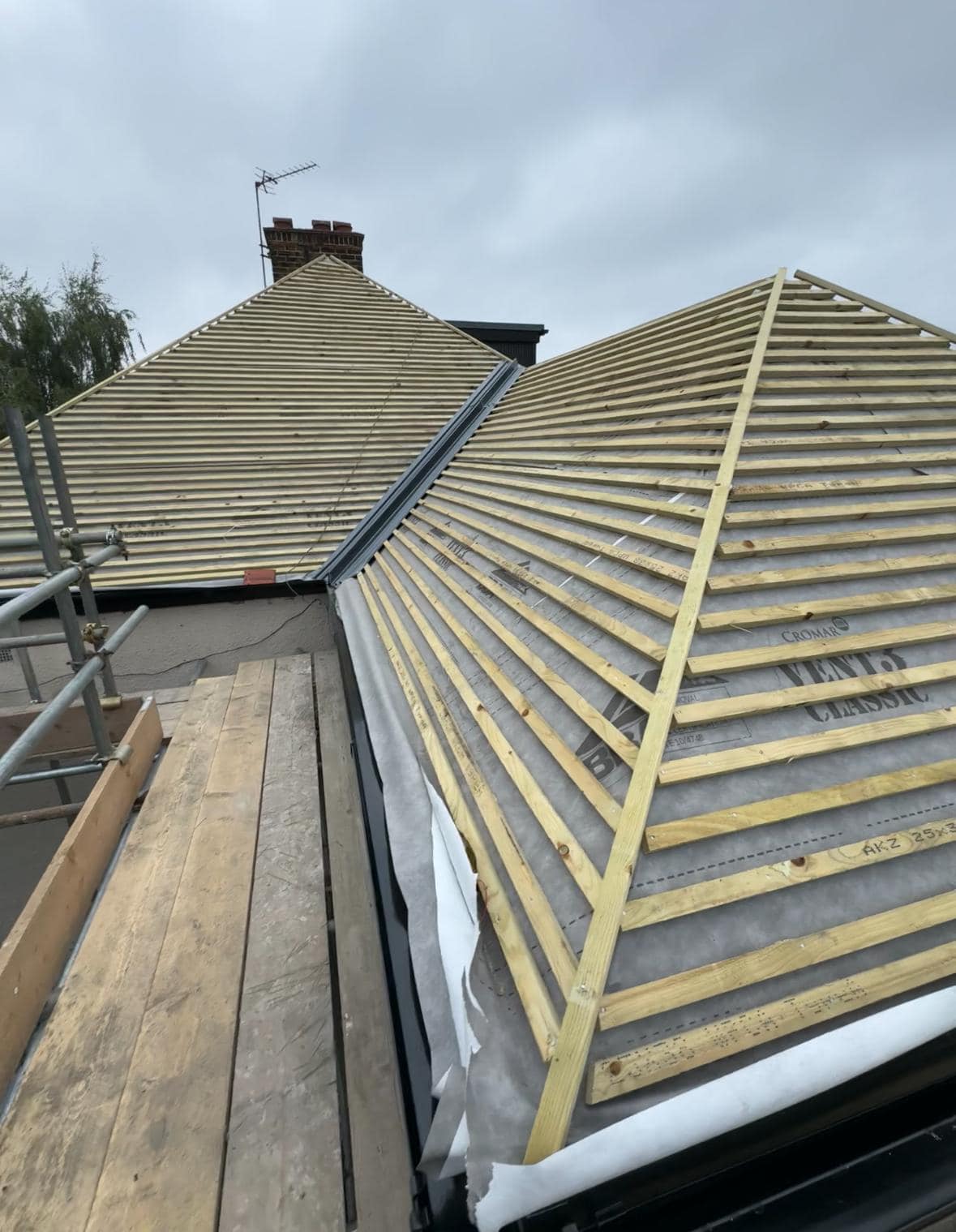Roofing project - 1303136144272176