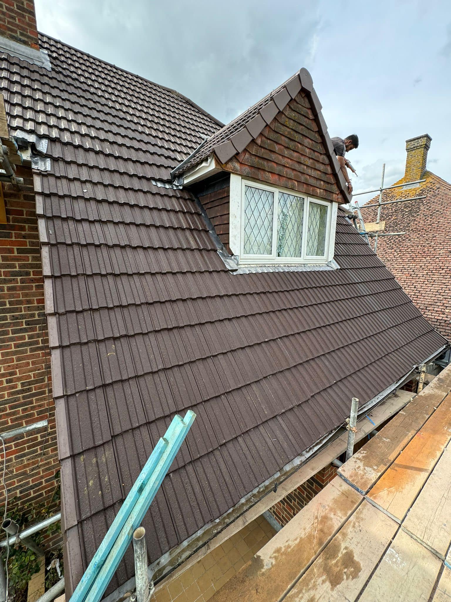 Roofing project - 1303143550938102