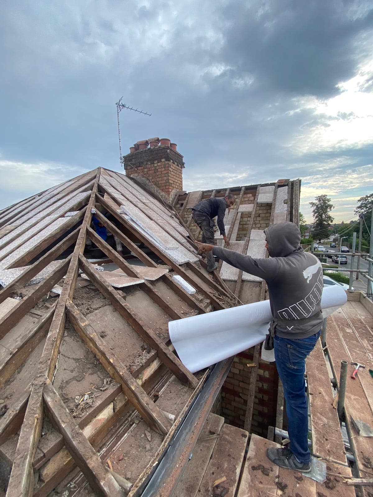 Roofing project - 1303148537604270