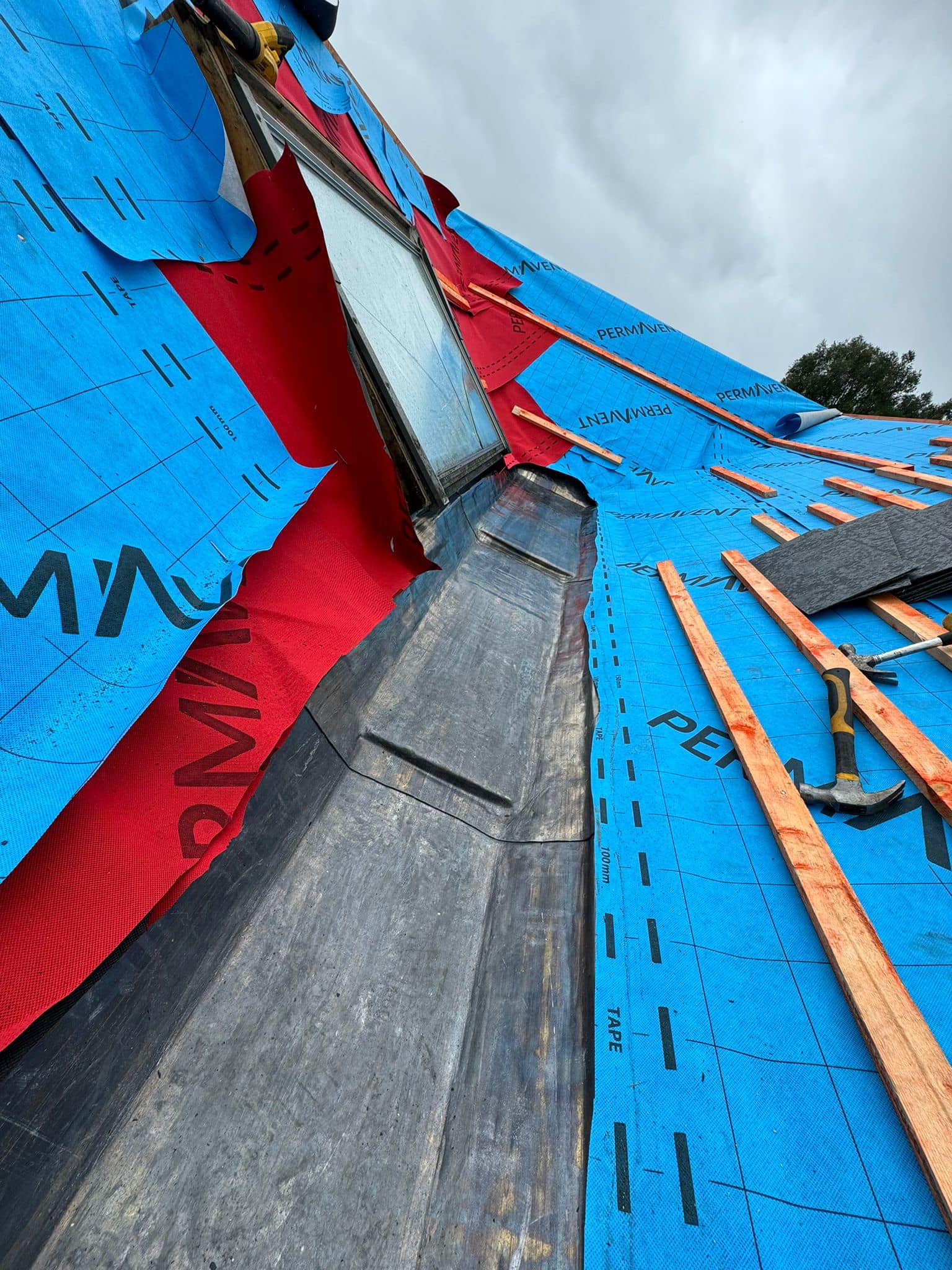 Roofing project - 1303154490937008