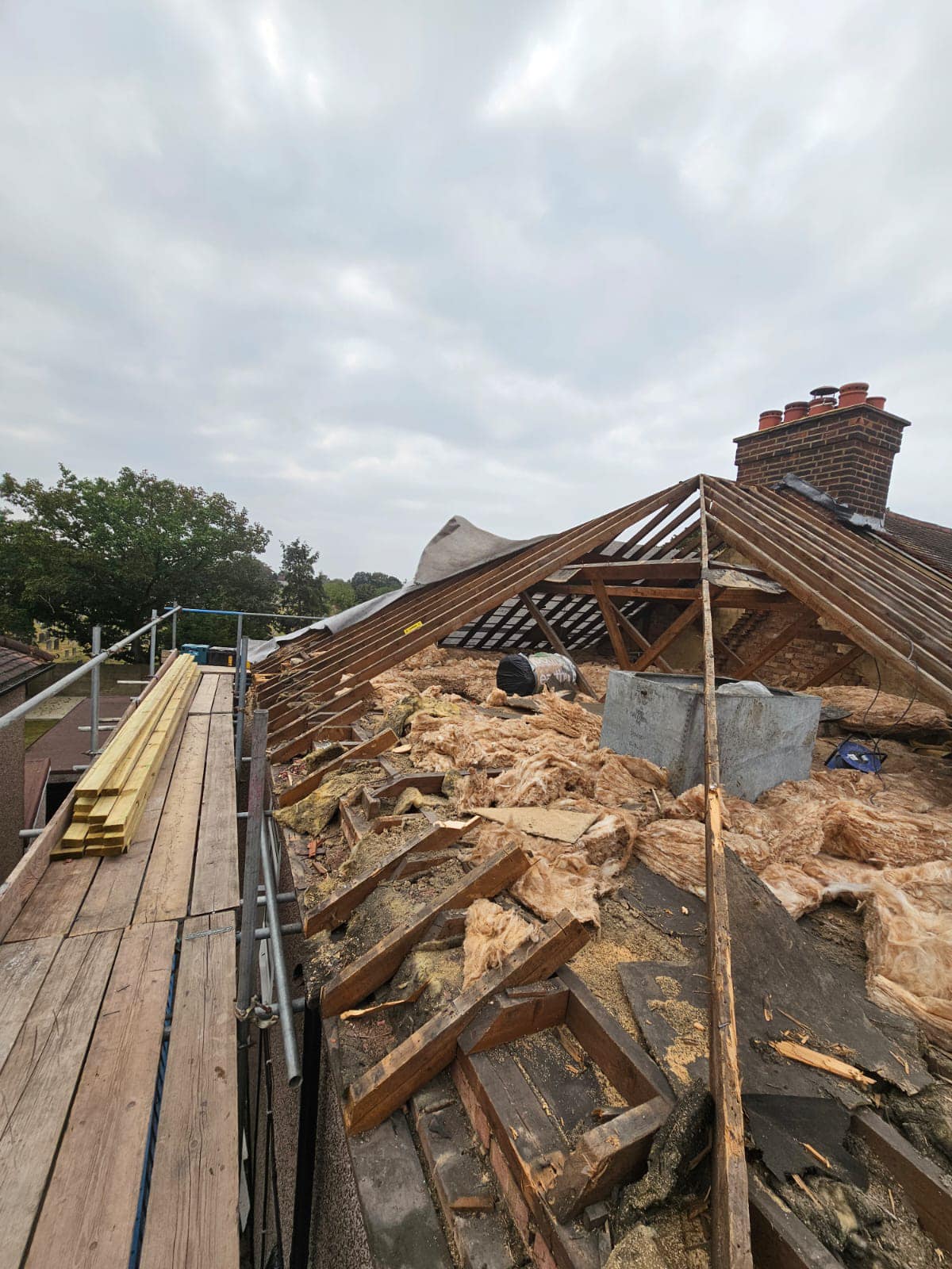 Roofing project - 1303156950936762