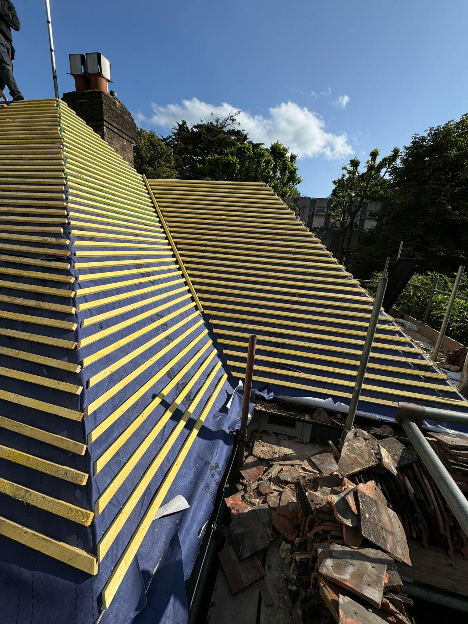 Roofing project - 1303163217602802