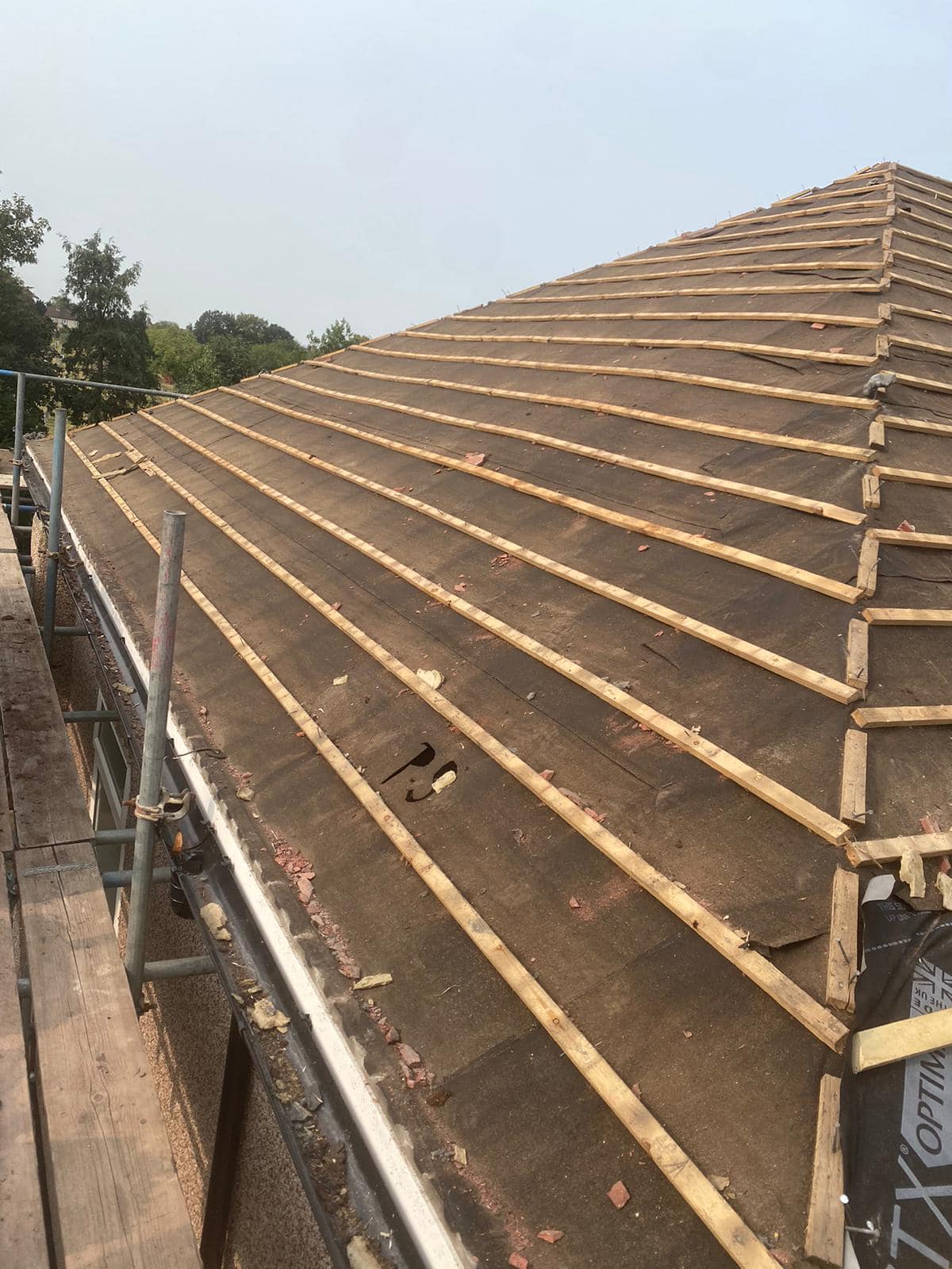 Roofing project - 1303163810936076