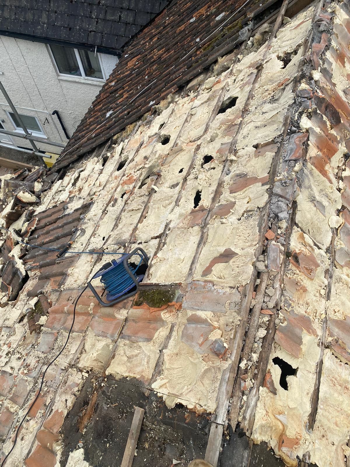 Roofing project - 1303190980933359