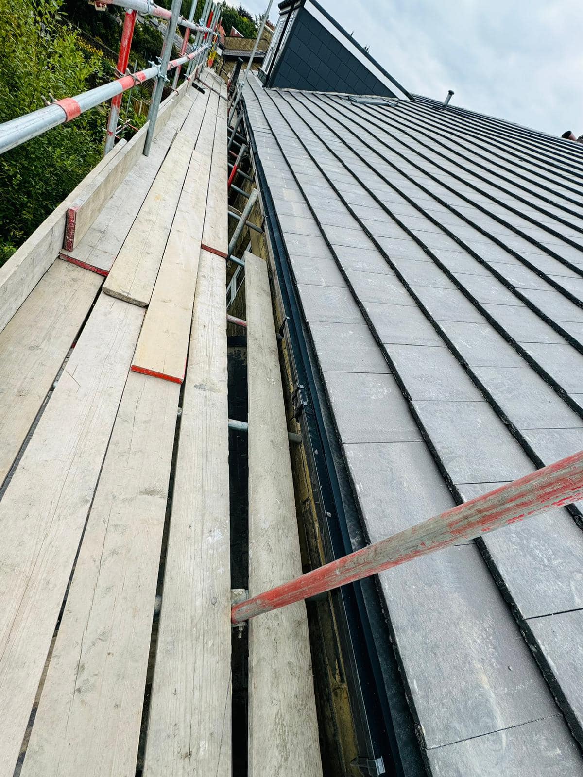 Roofing project - 1303192100933247