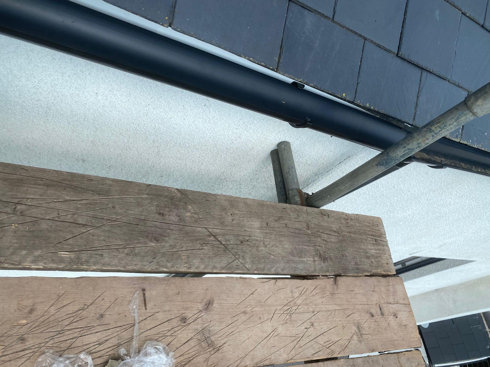 Roofing project - 1303194560933001