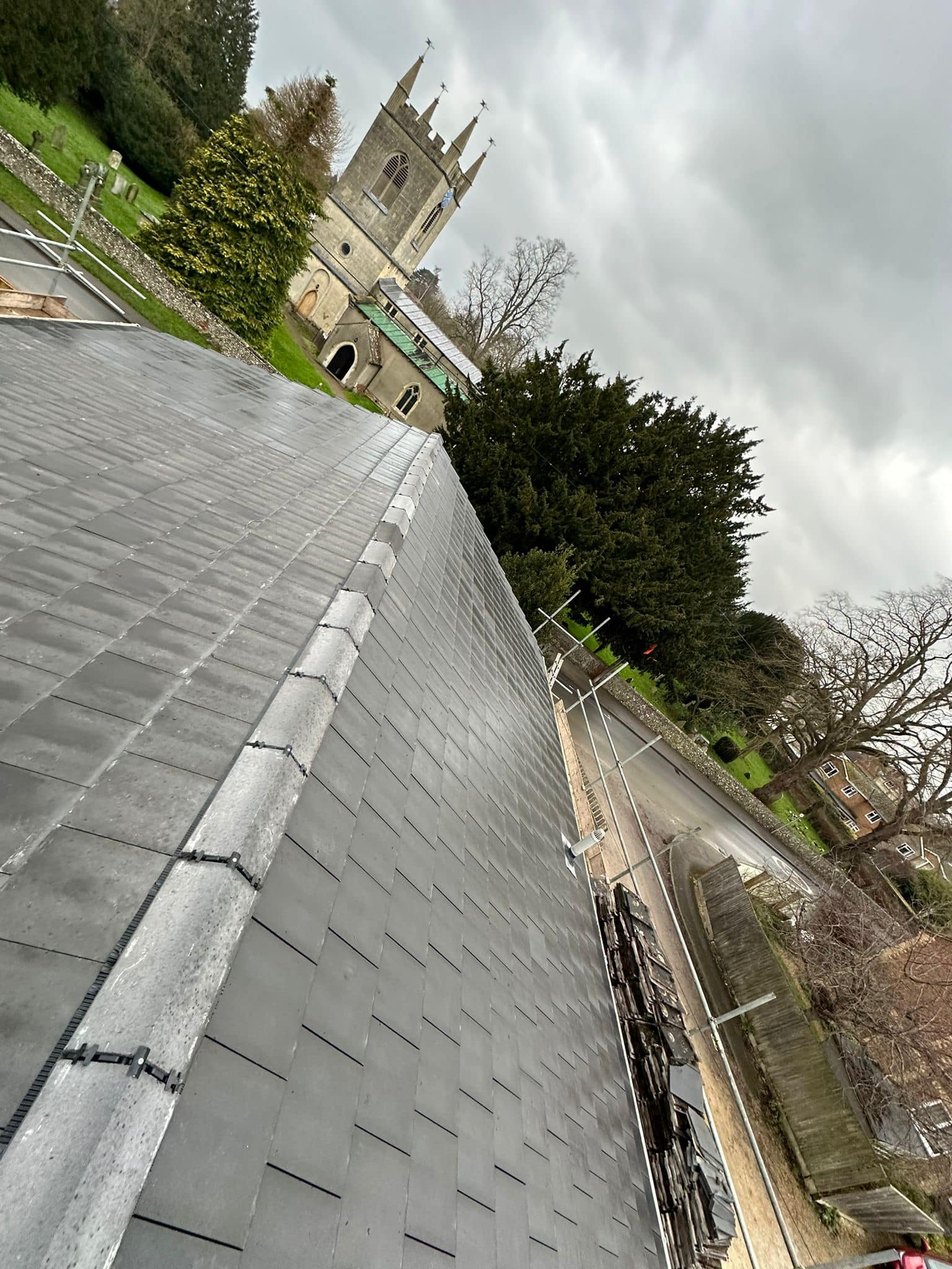 Roofing project - 1409832346935888