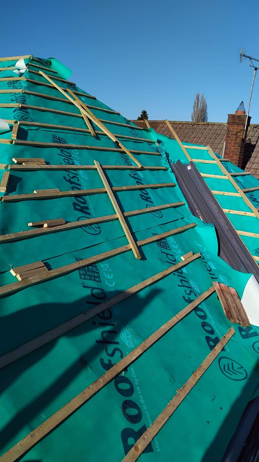 Roofing project - 1409841773601612