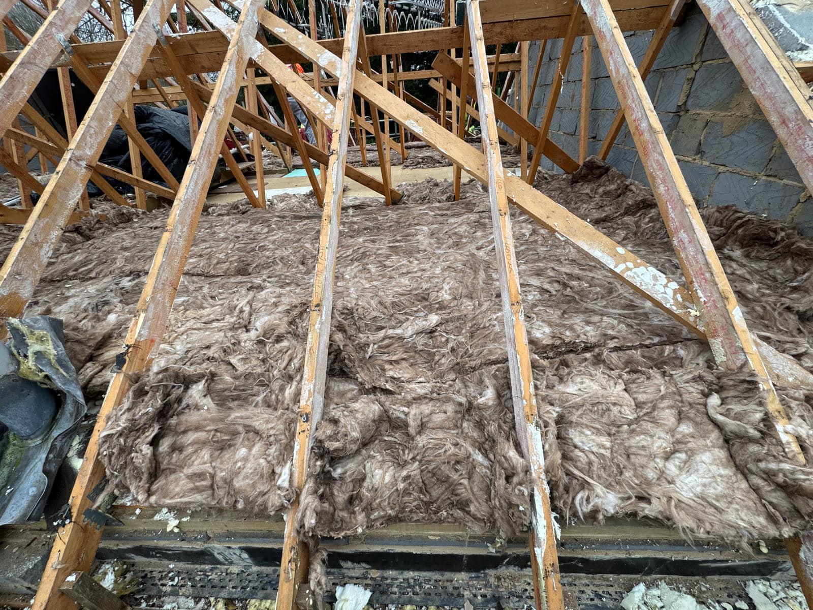 Roofing project - 1409864956932627