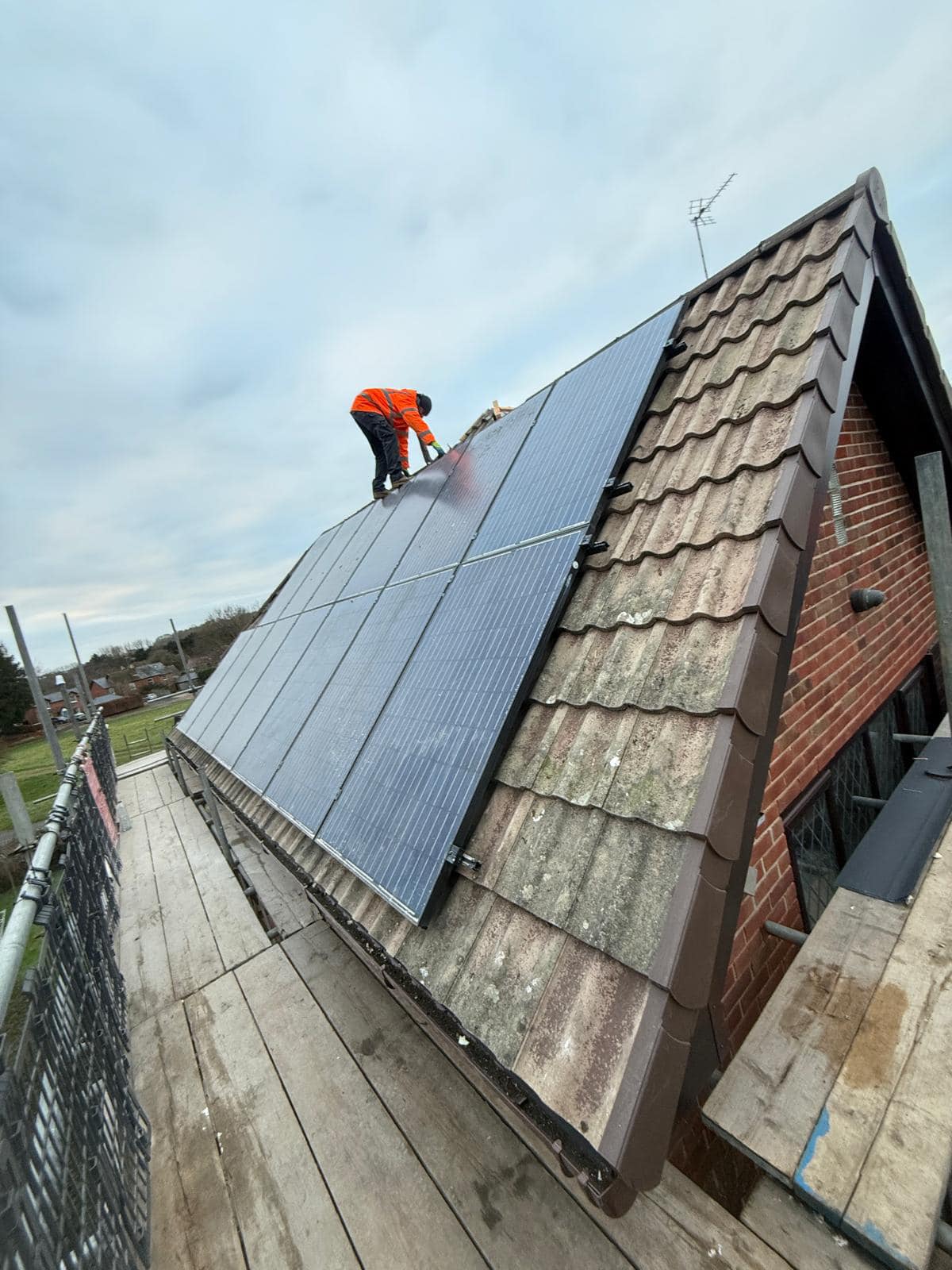 Roofing project - 1409872283598561