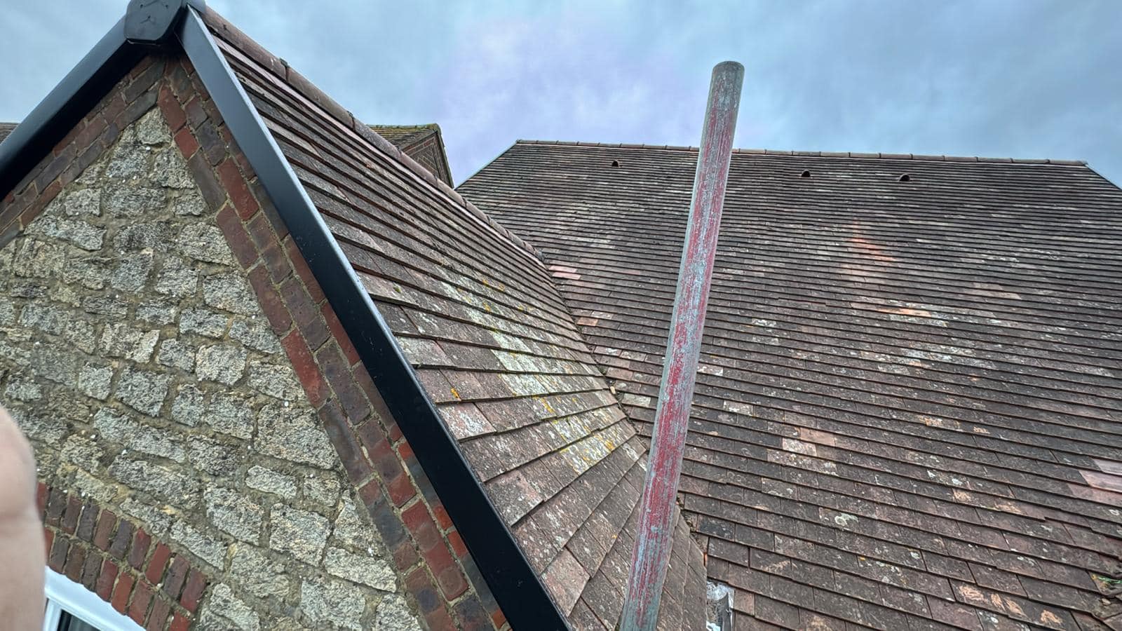 Roofing project - 1409980983587691