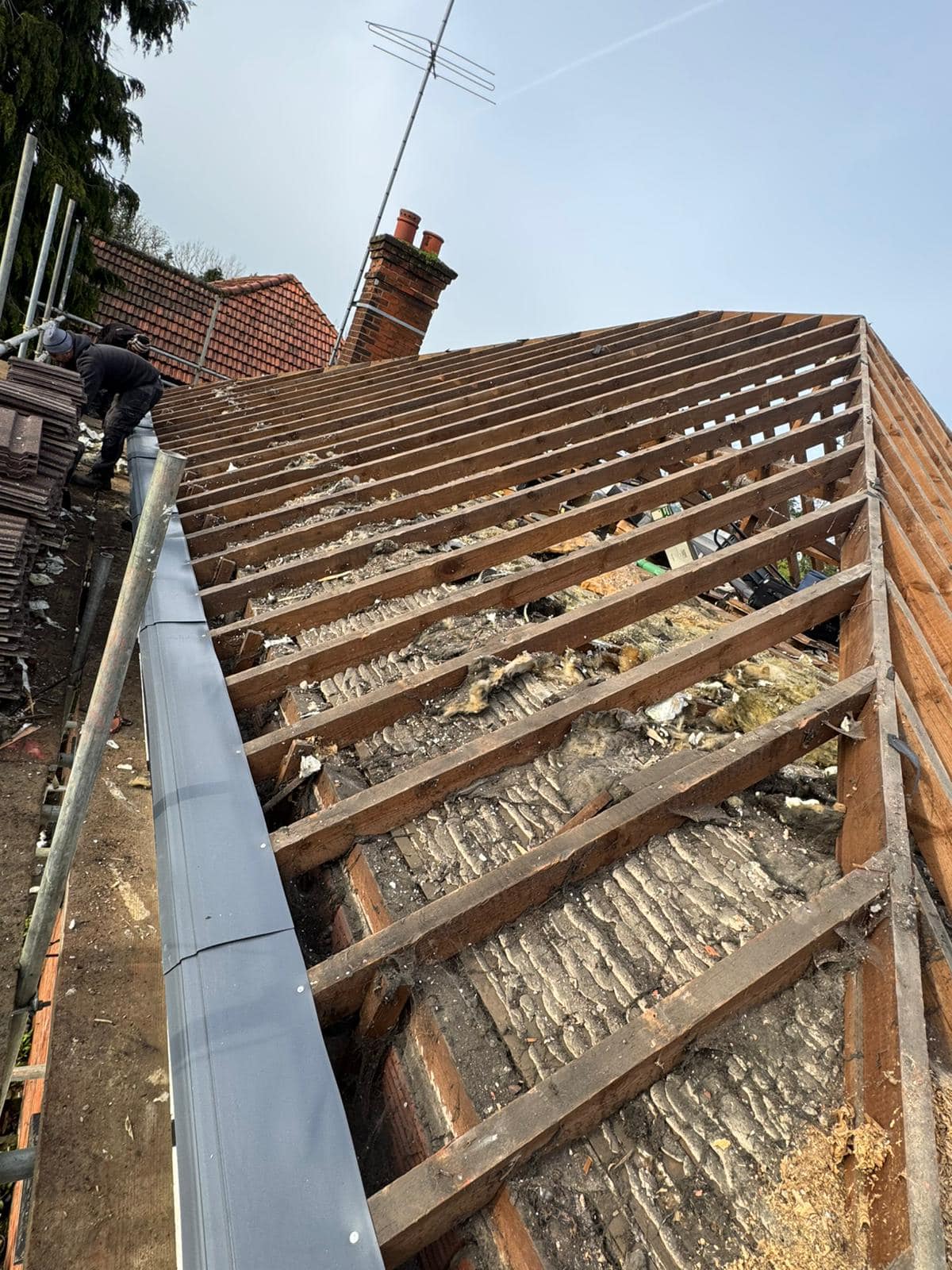 Roofing project - 1409981446920978