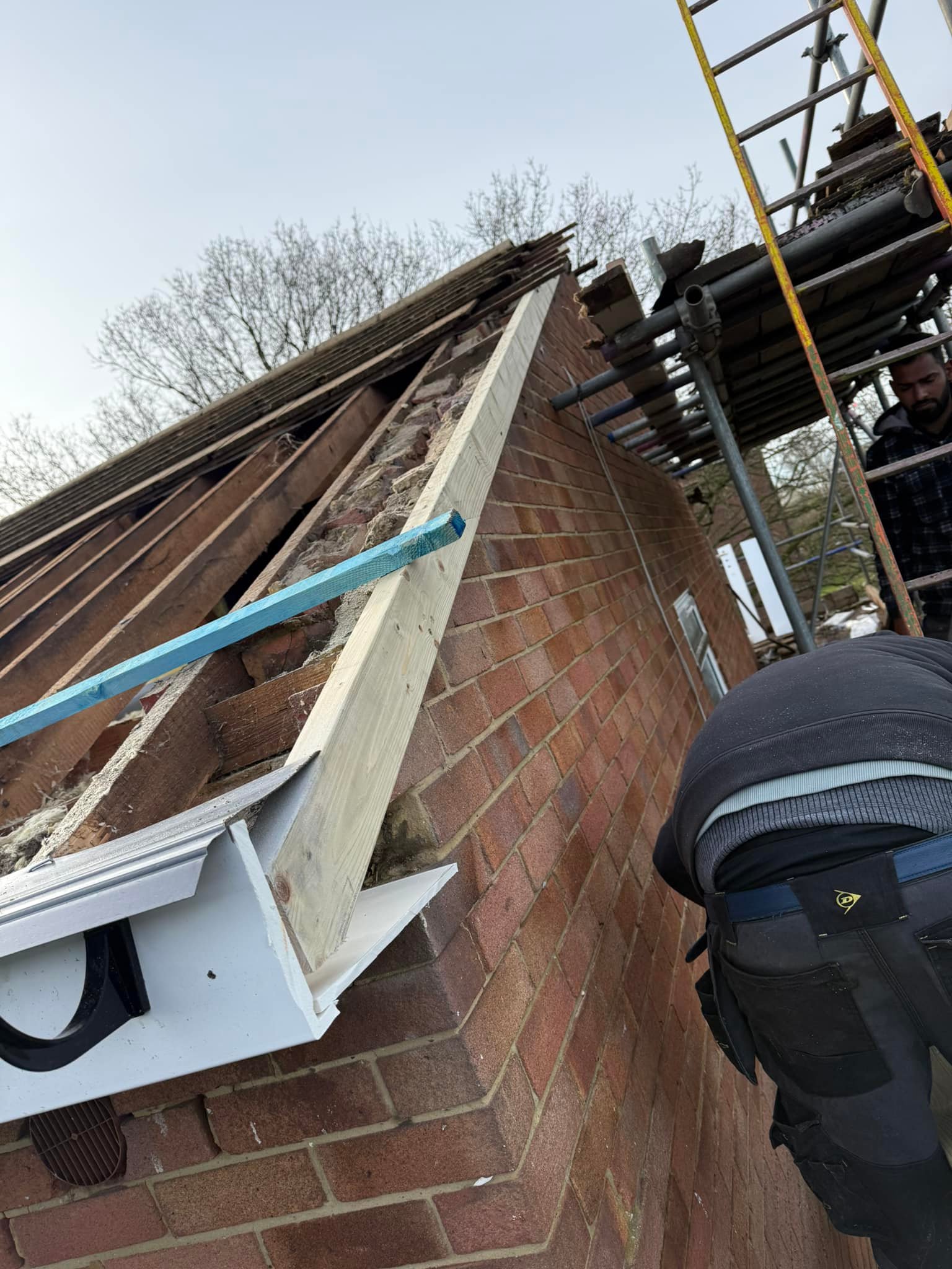 Roofing project - 1409982206920902