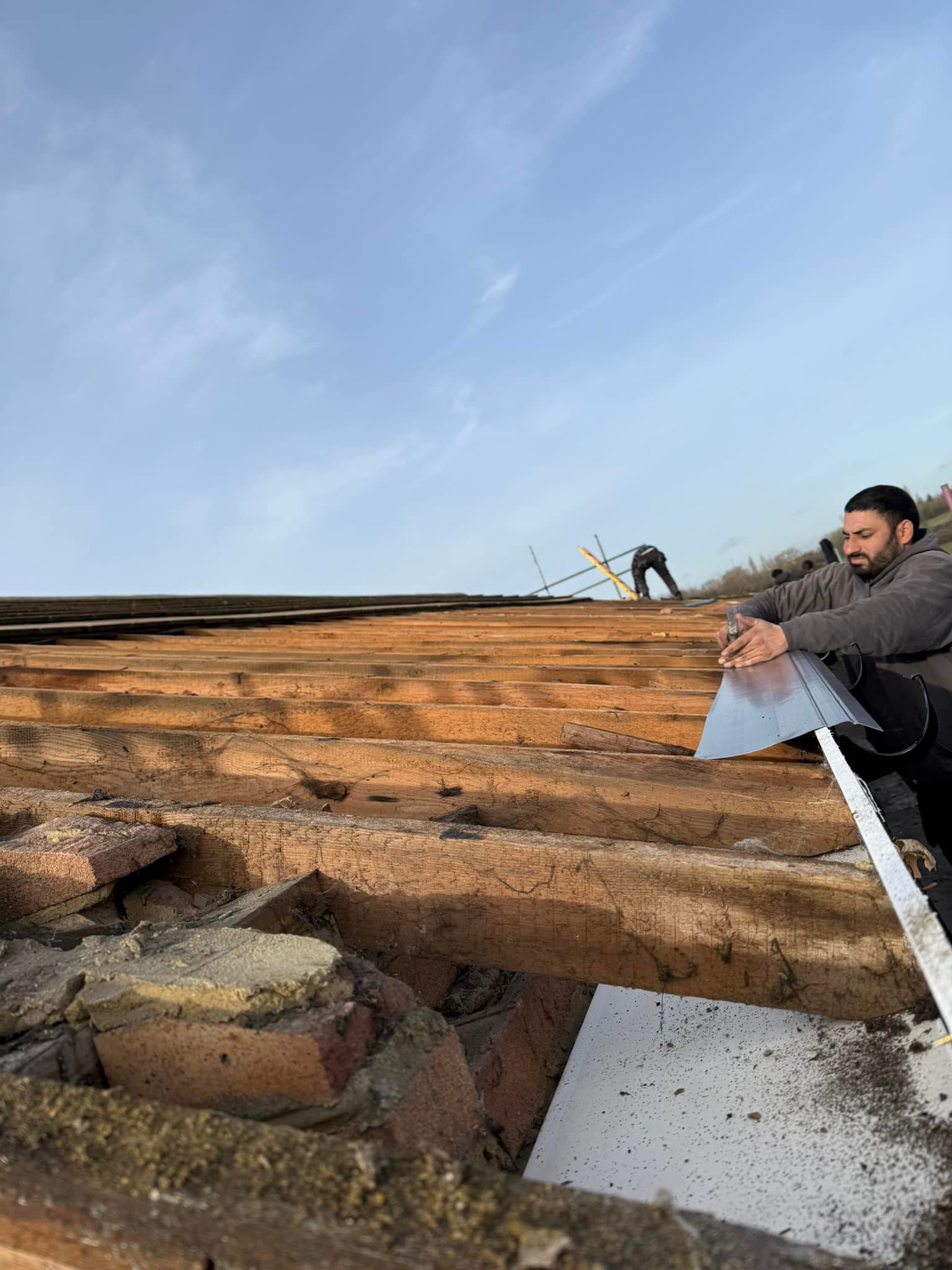 Roofing project - 1409982306920892