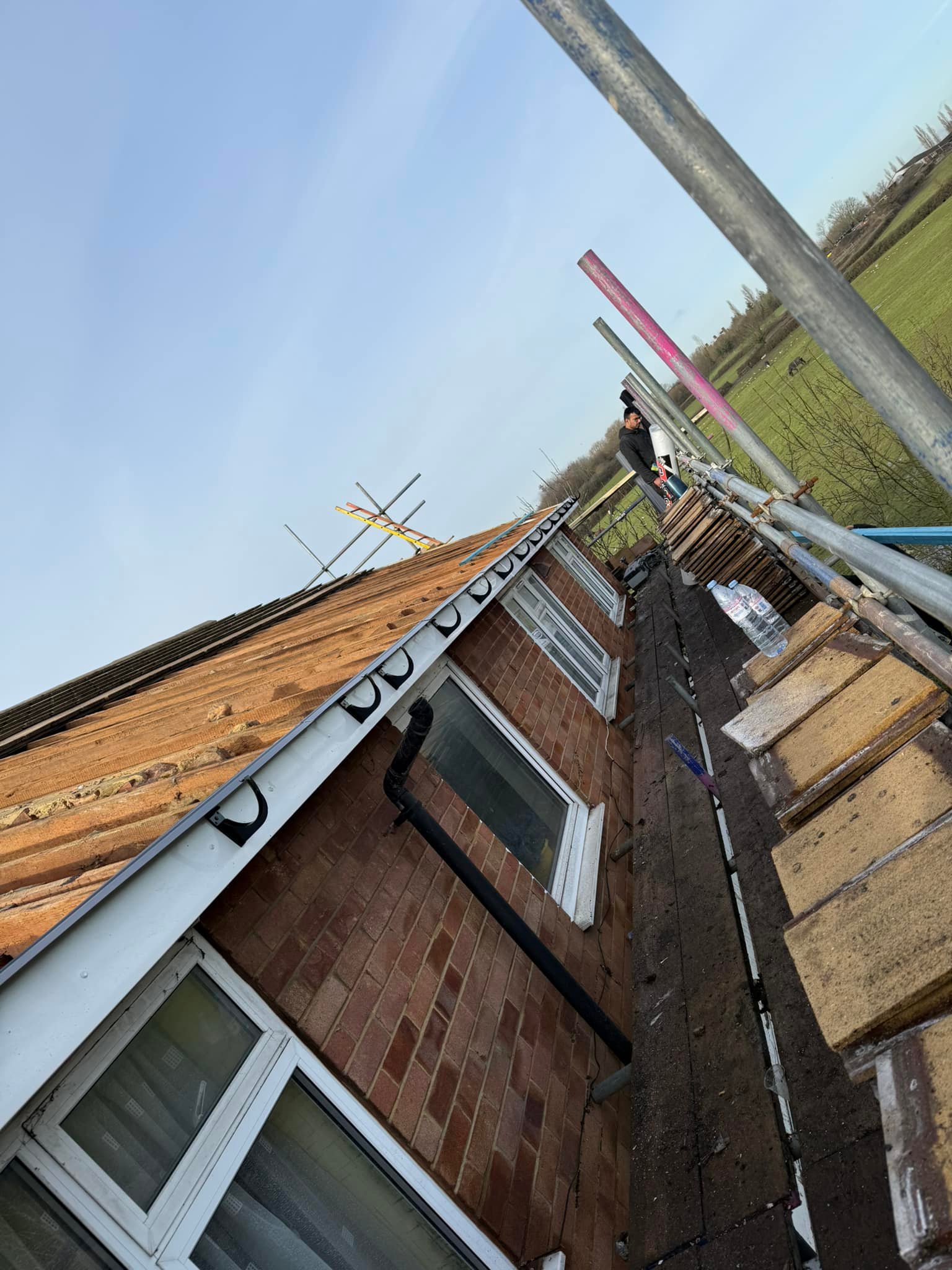 Roofing project - 1409982336920889