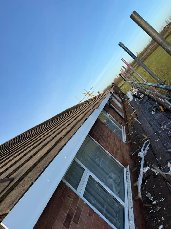 Roofing project - 1409982366920886