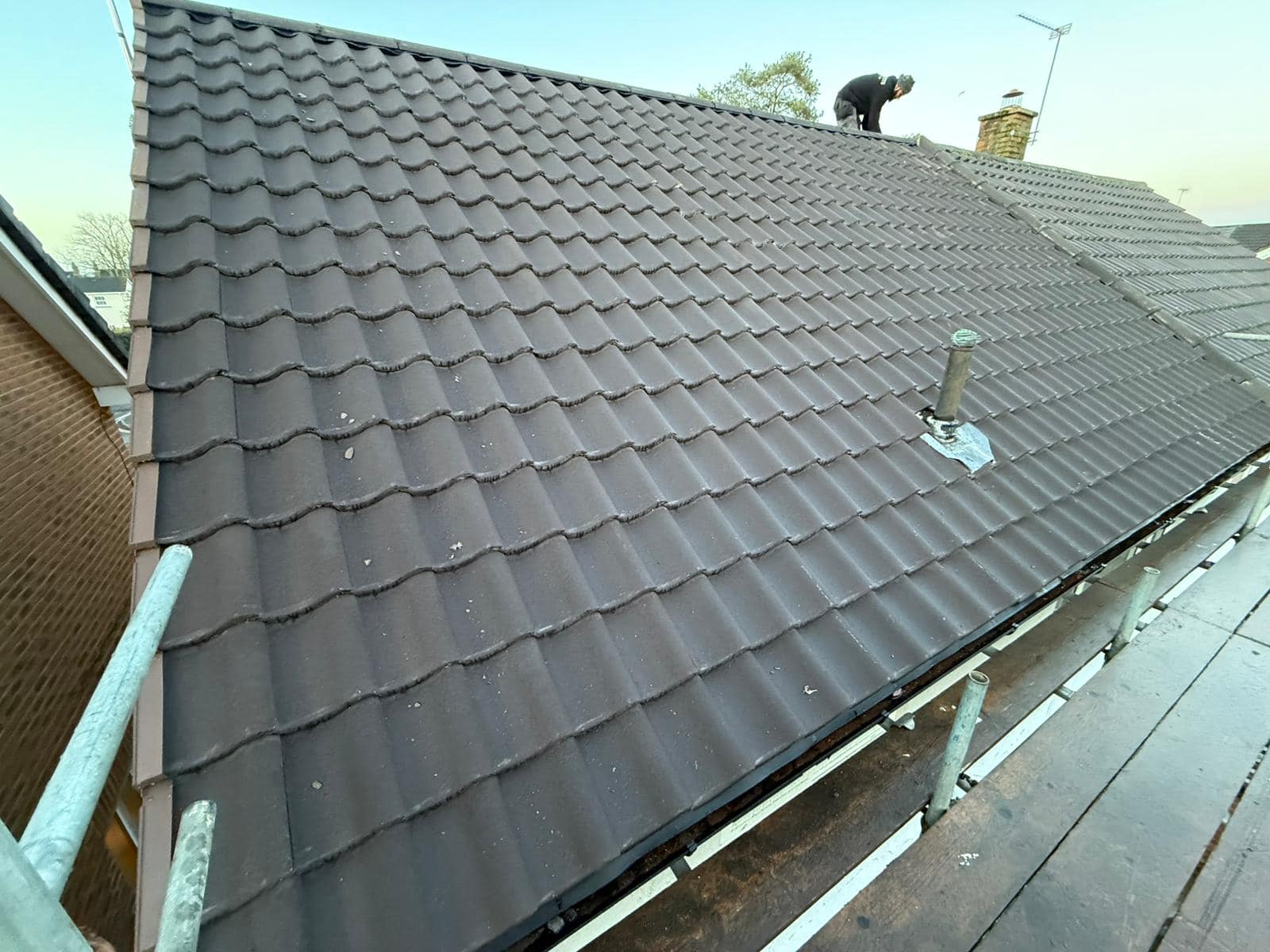 Roofing project - 1409992246919898