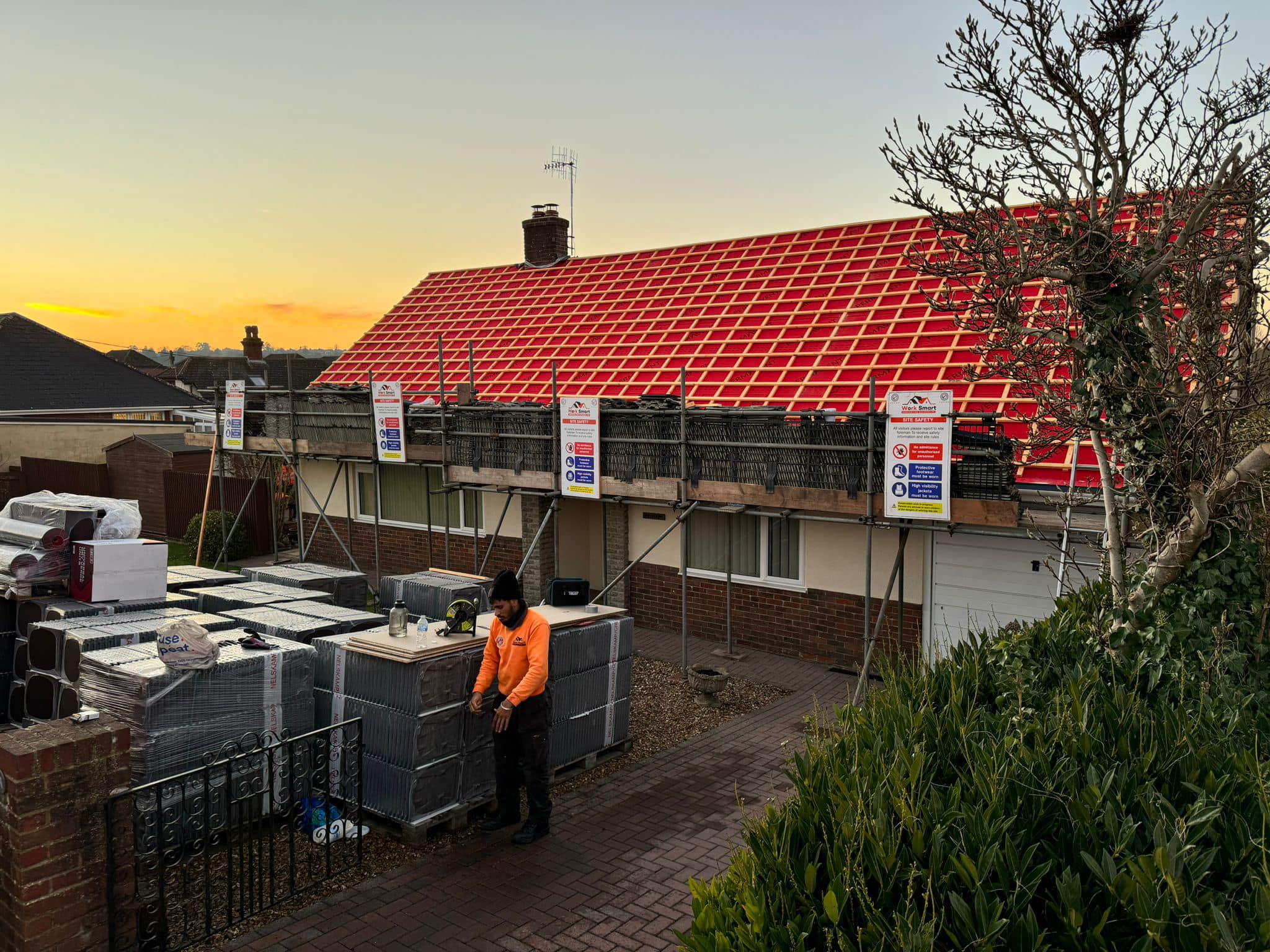 Roofing project - 1409996933586096