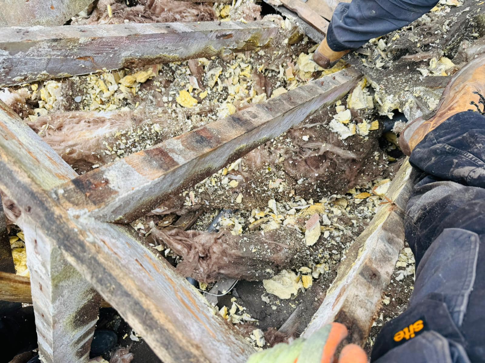 Roofing project - 1411133476805775