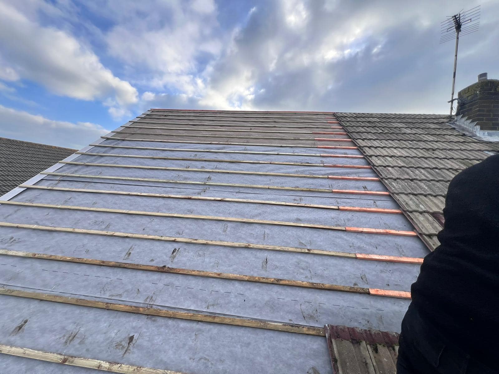 Roofing project - 1411138670138589