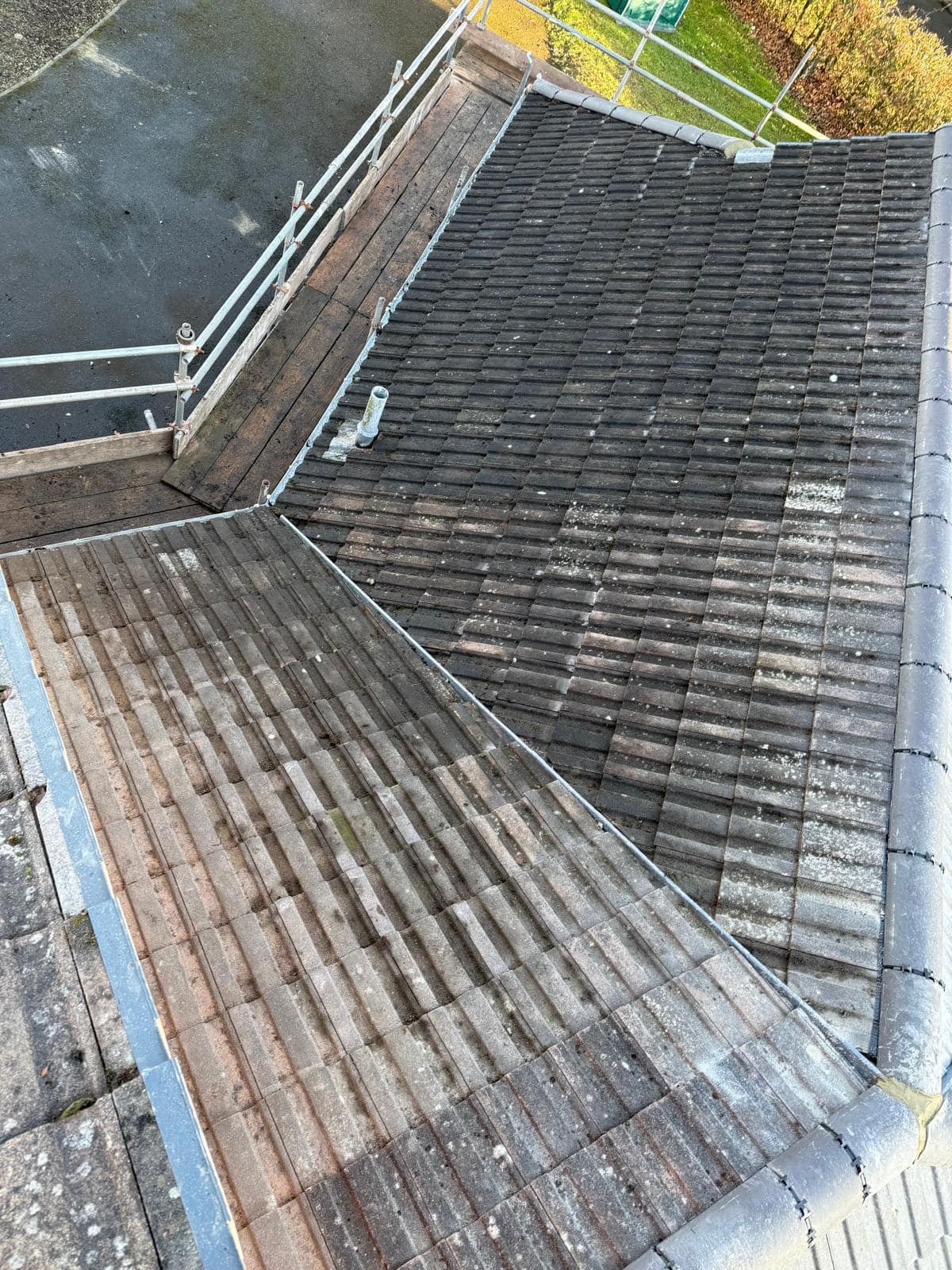 Roofing project - 1433598557892600