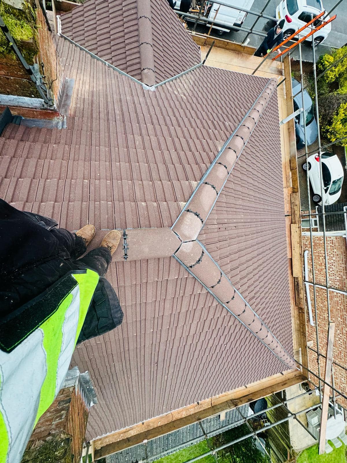 Roofing project - 1437396947512761