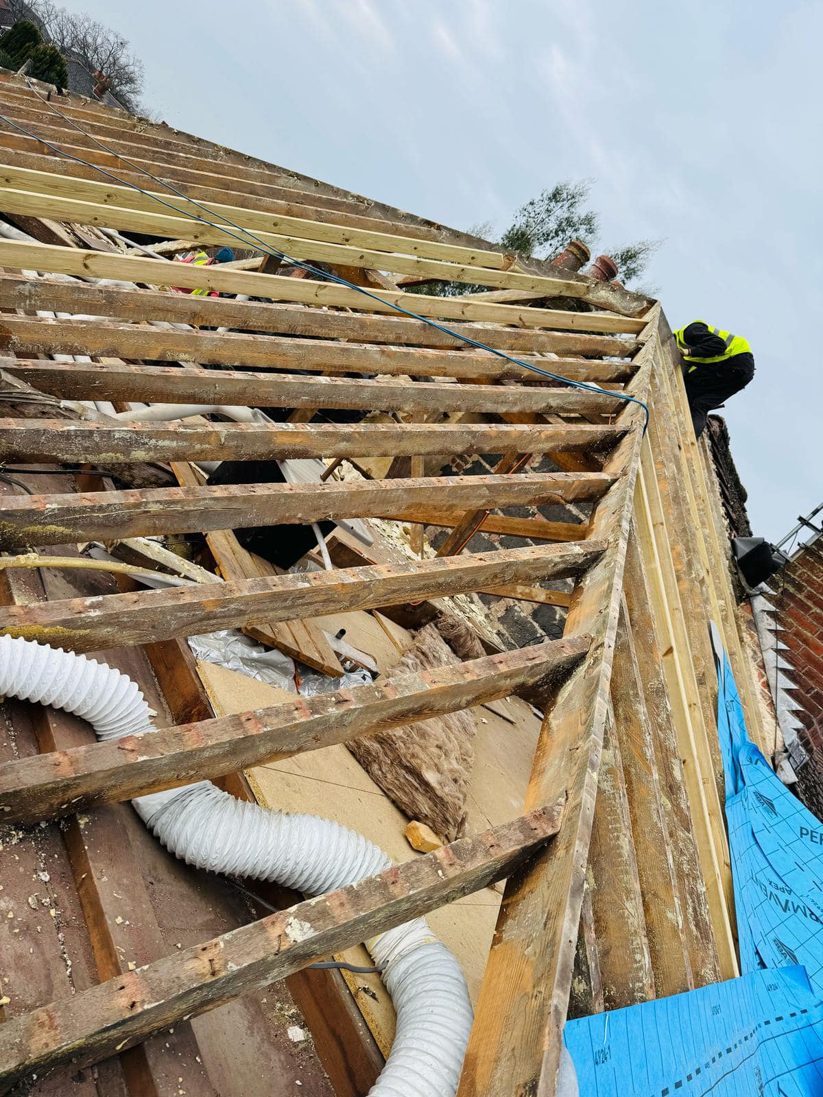 Roofing project - 1437398280845961