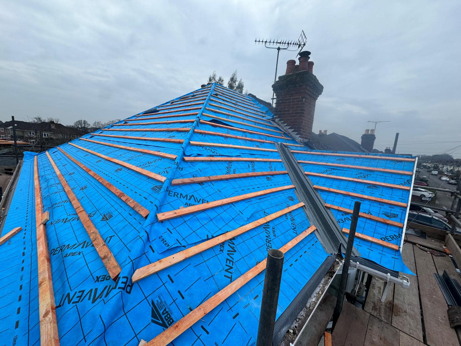 Roofing project - 1437398384179284