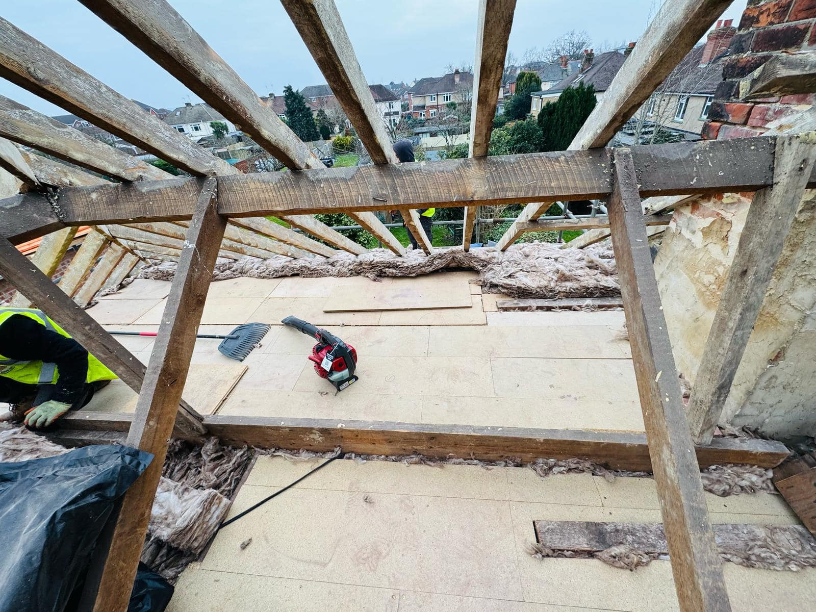 Roofing project - 1437398450845944