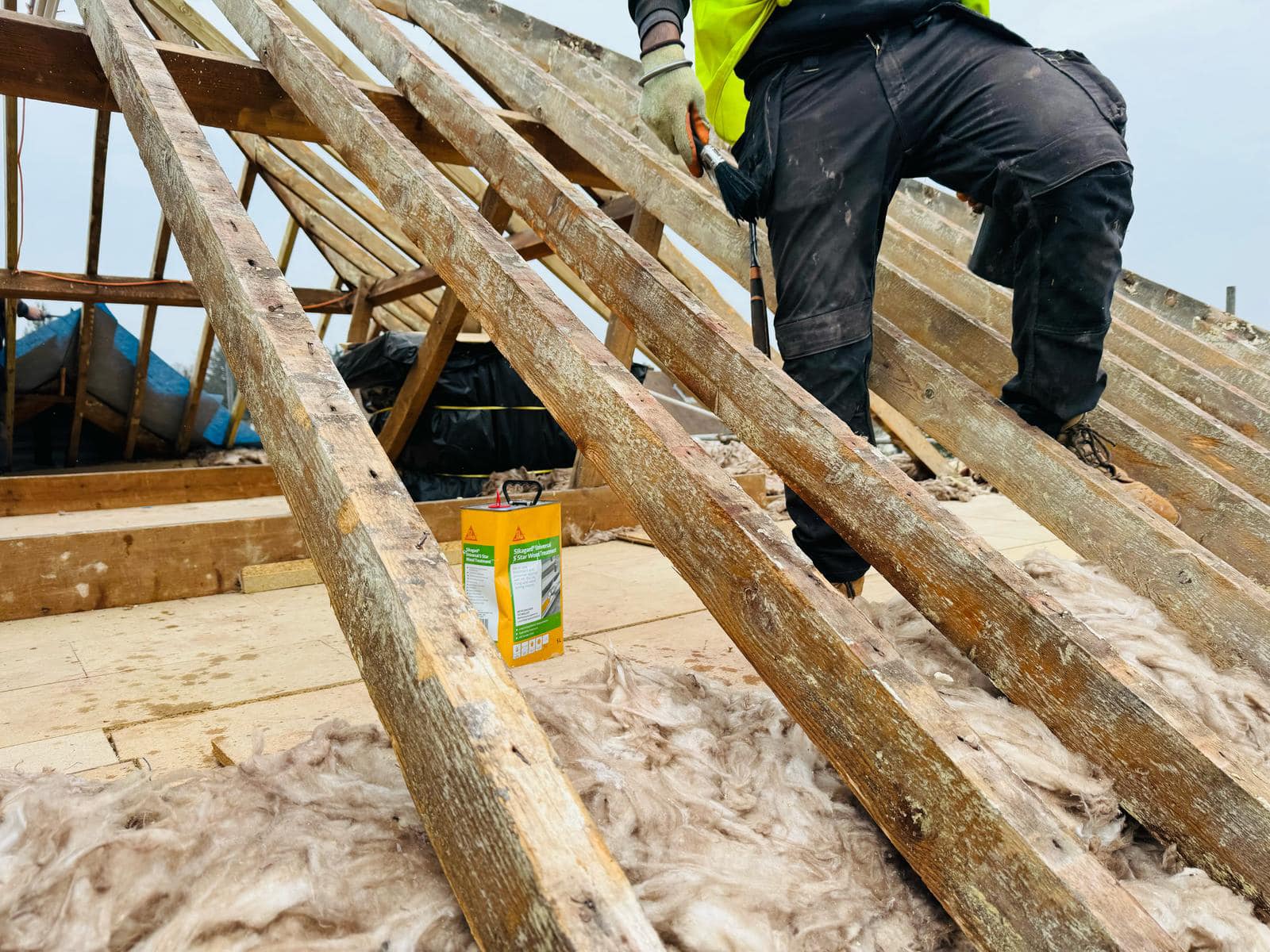 Roofing project - 1437398474179275