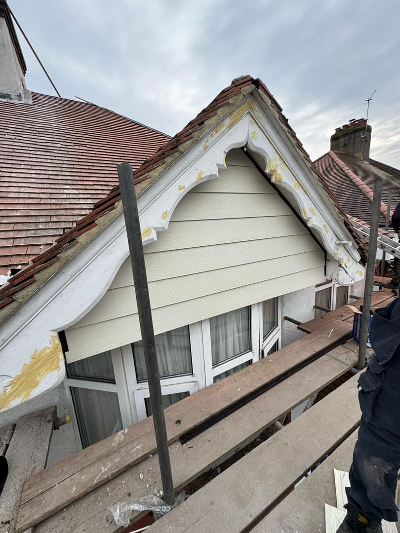 Roofing project - 1437398957512560