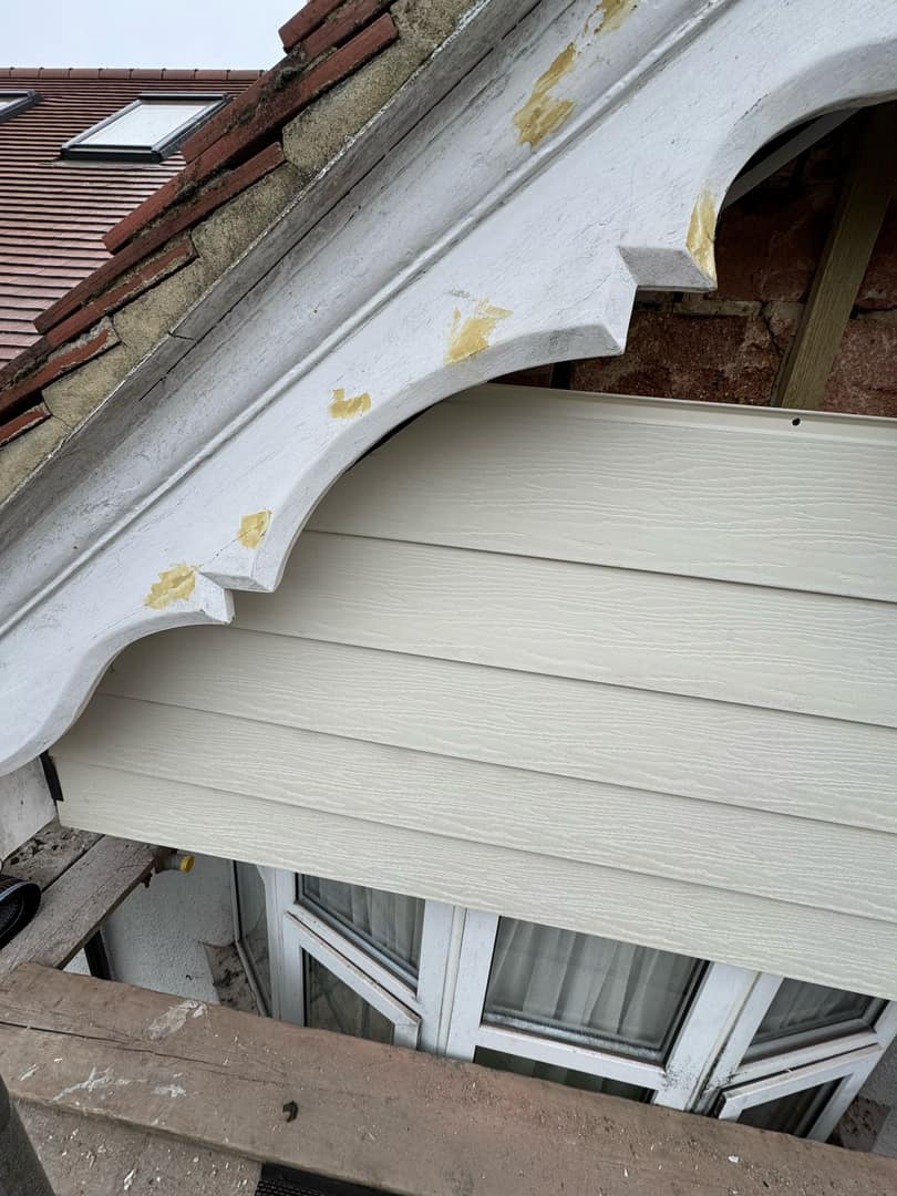 Roofing project - 1437398970845892