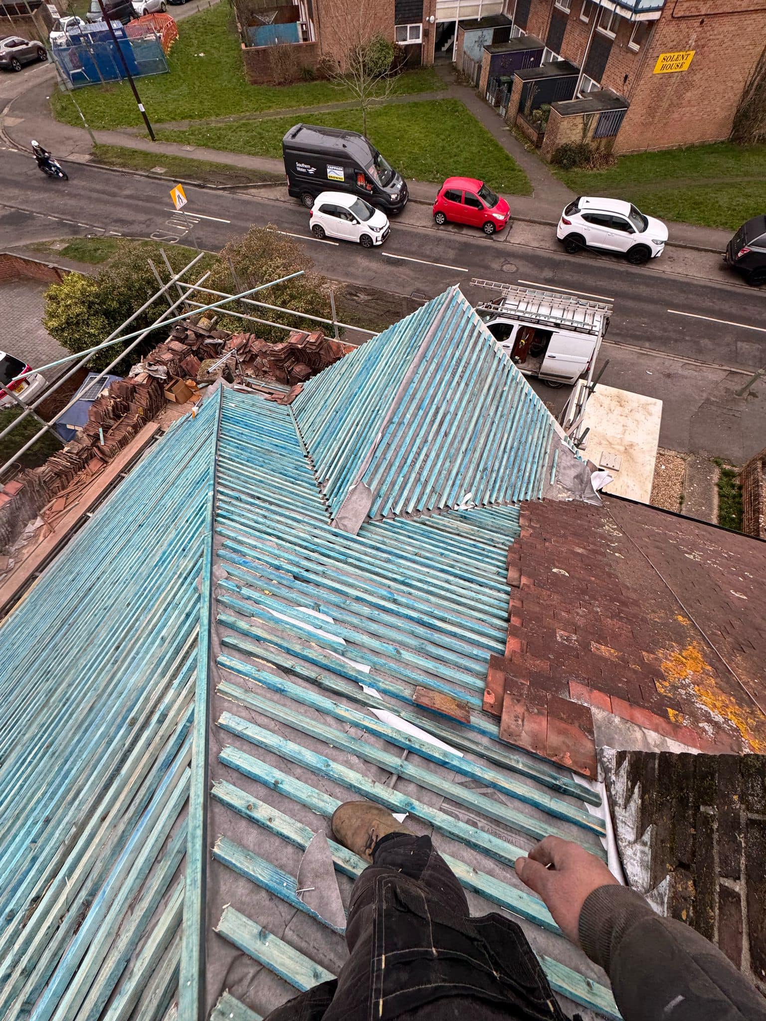 Roofing project - 1437403207512135