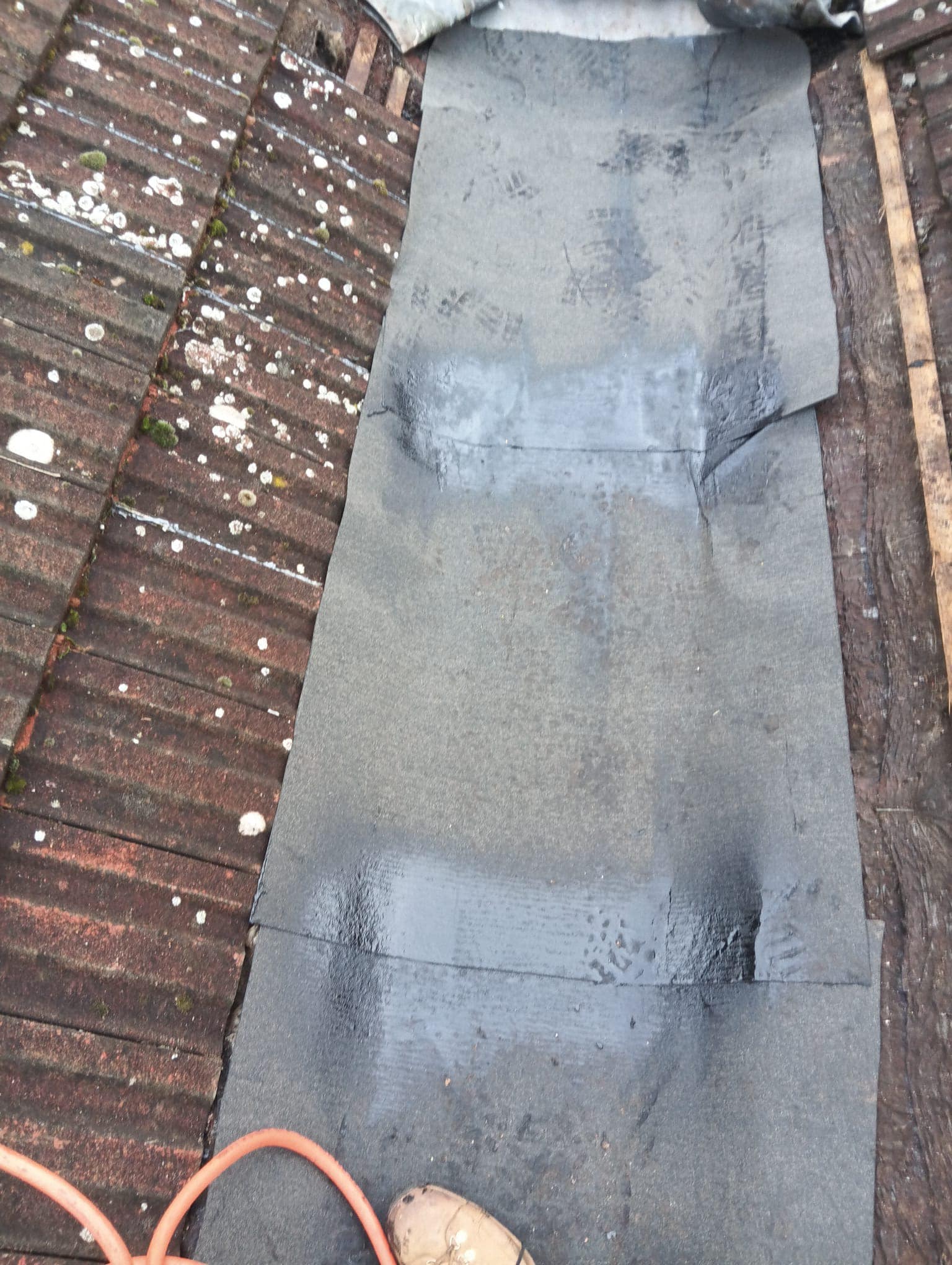 Roofing project - 1437405907511865