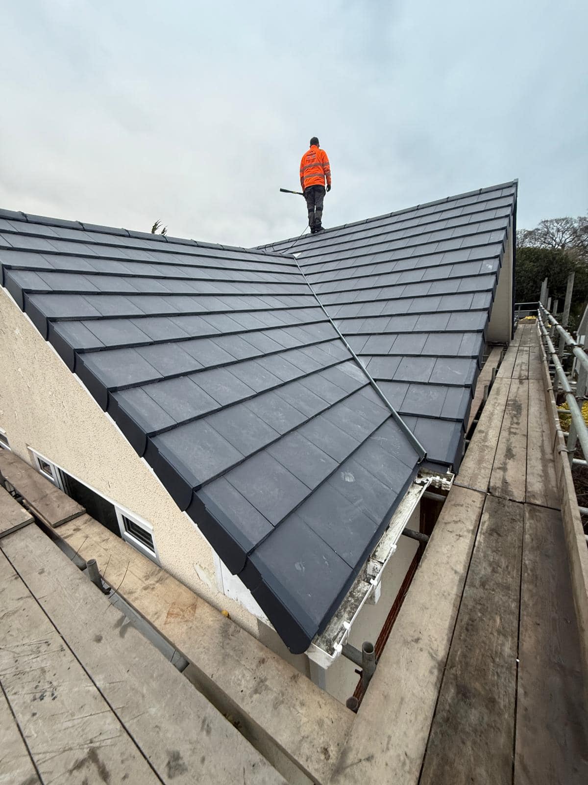 Roofing project - 1437408777511578