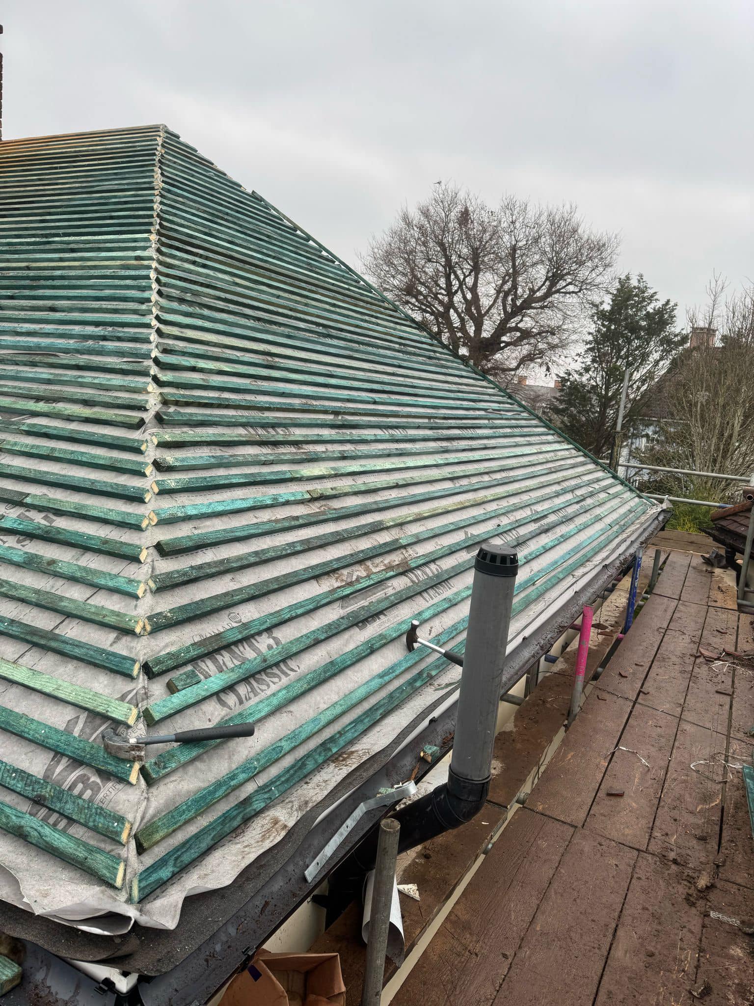 Roofing project - 1437411377511318