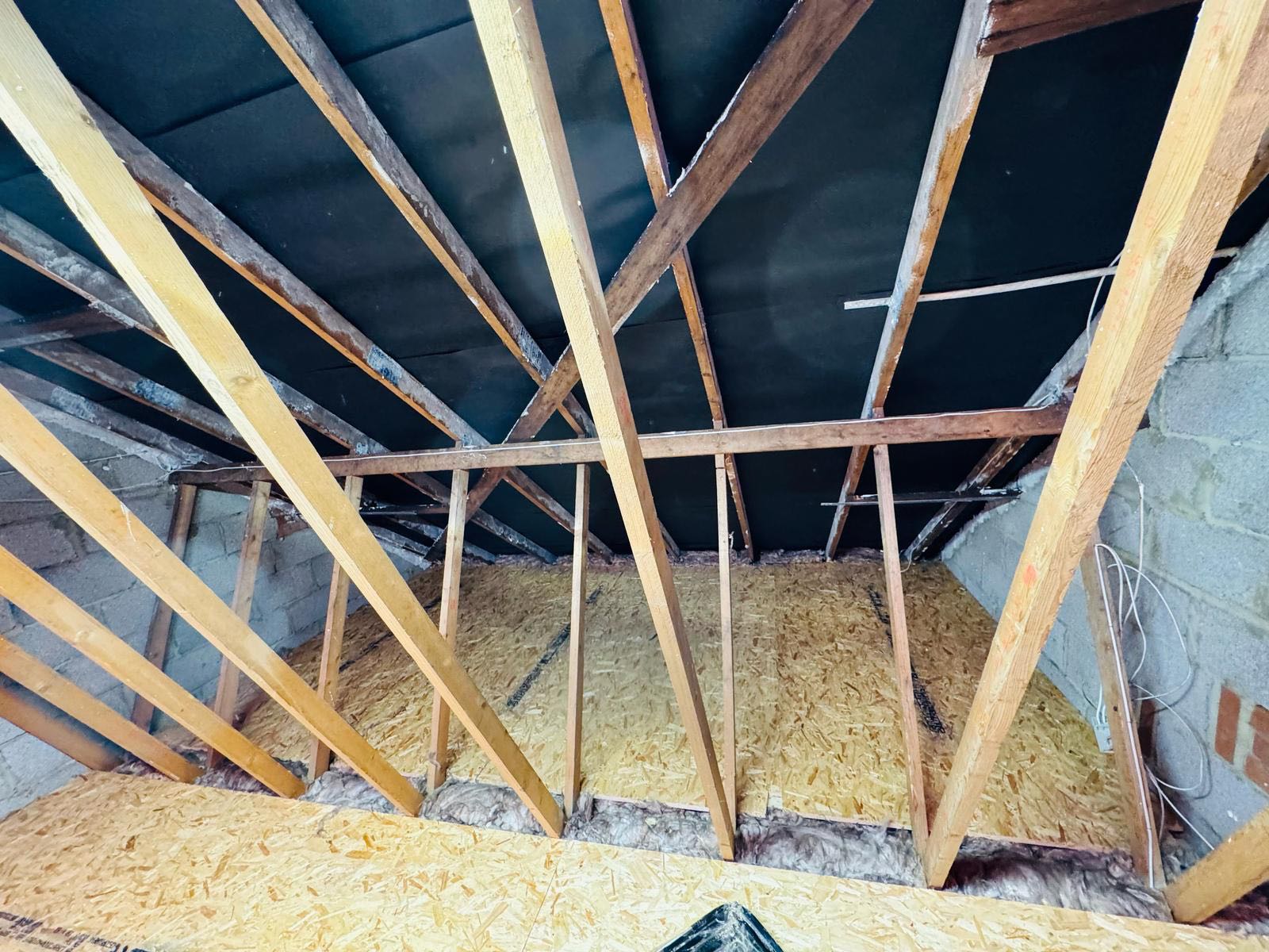 Roofing project - 1449521179633671