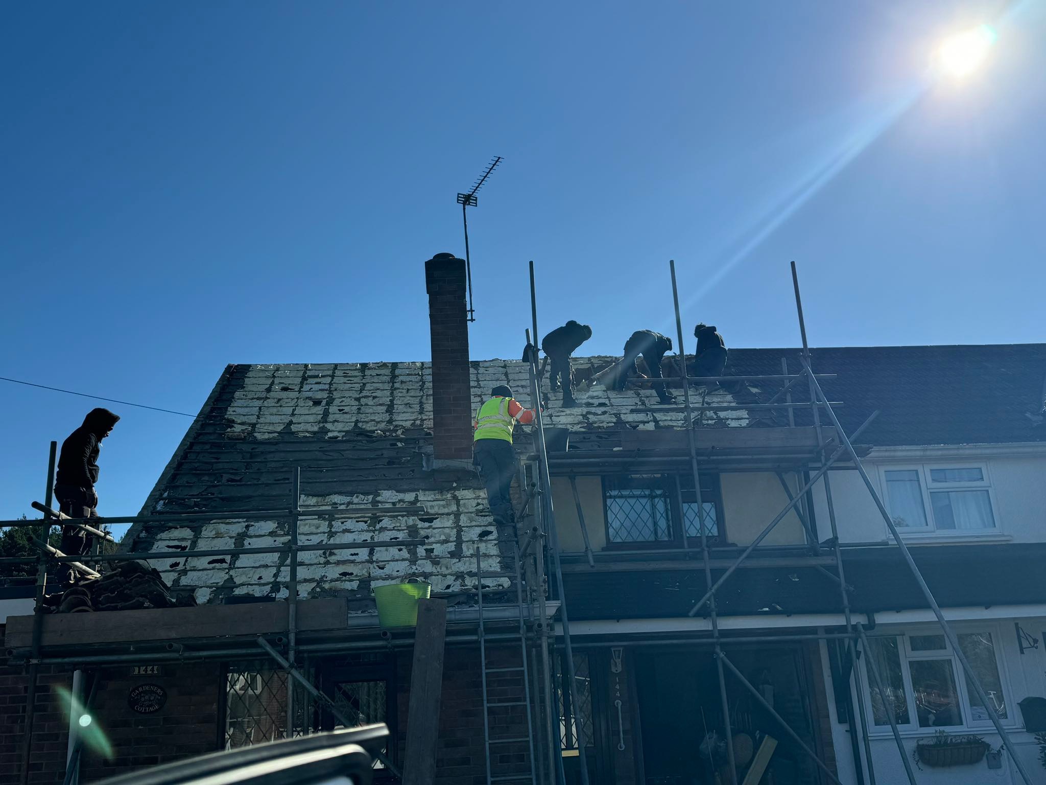 Roofing project - 1449536922965430