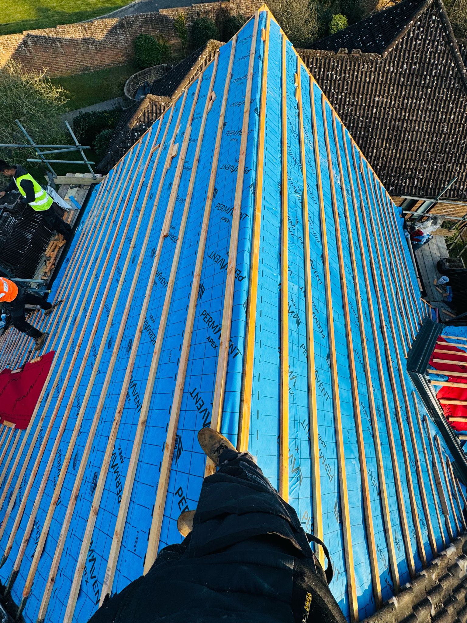 Roofing project - 1450940272825095