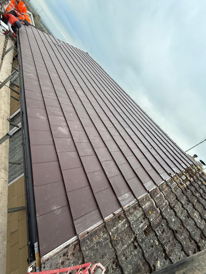 Roofing project - 1450940486158407