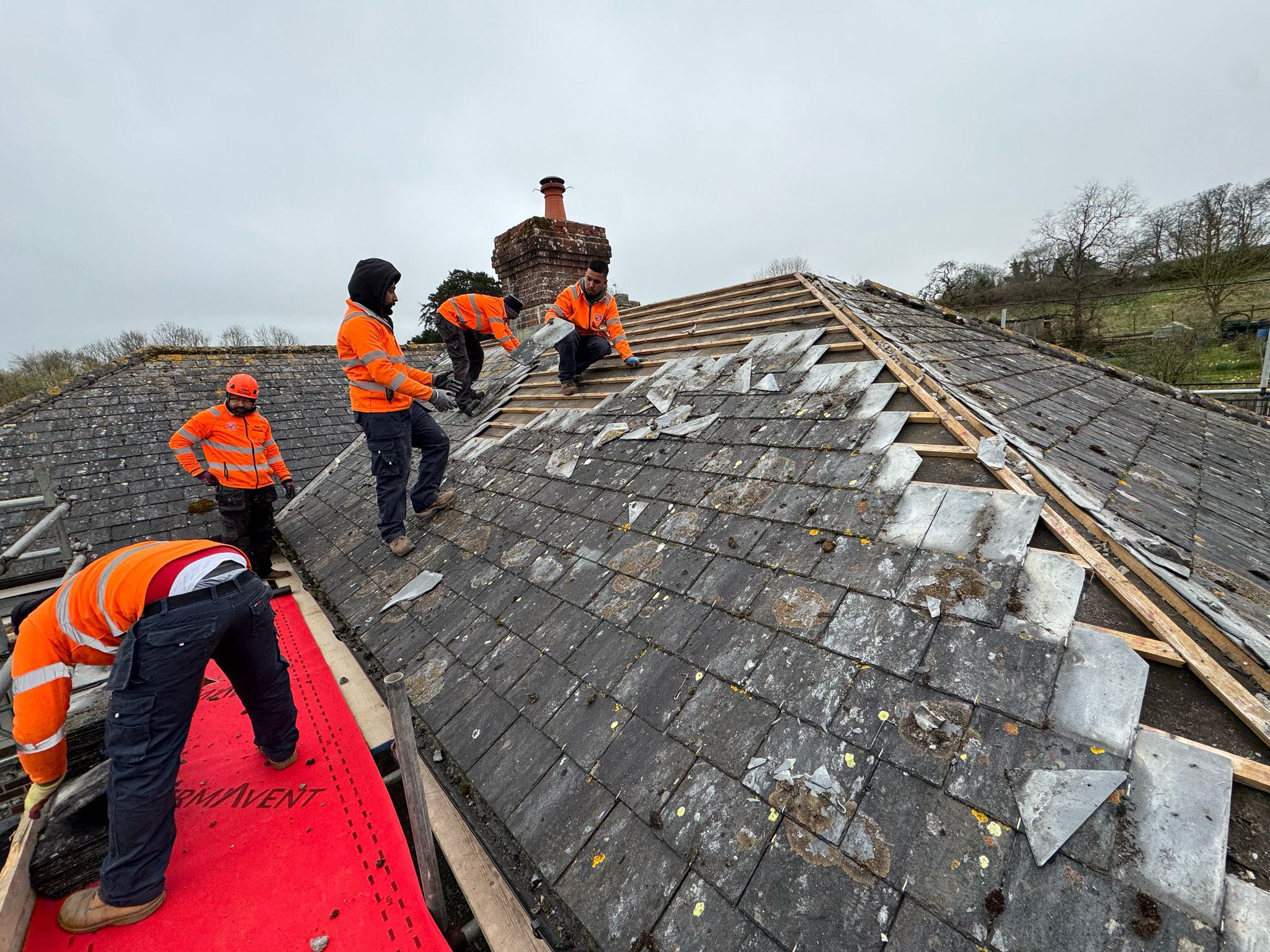 Roofing project - 1450941452824977