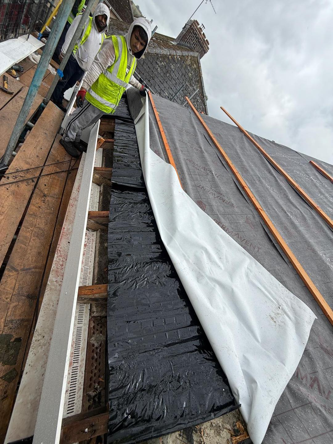 Roofing project - 1581864923065962