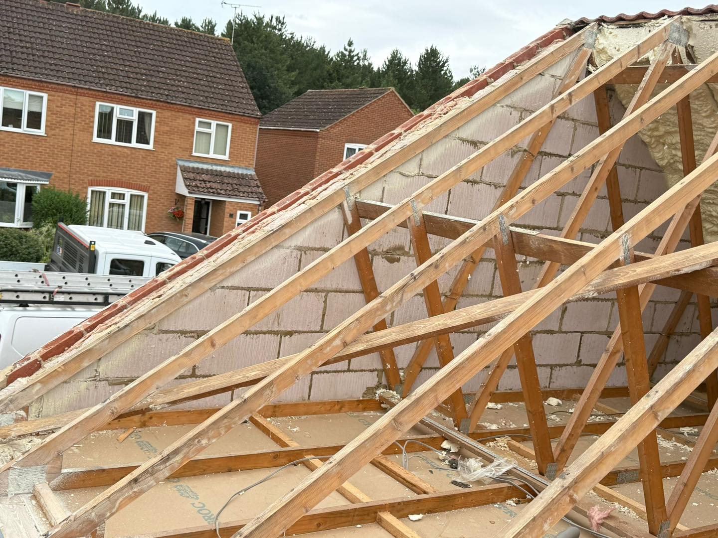 Roofing project - 1583401582912296