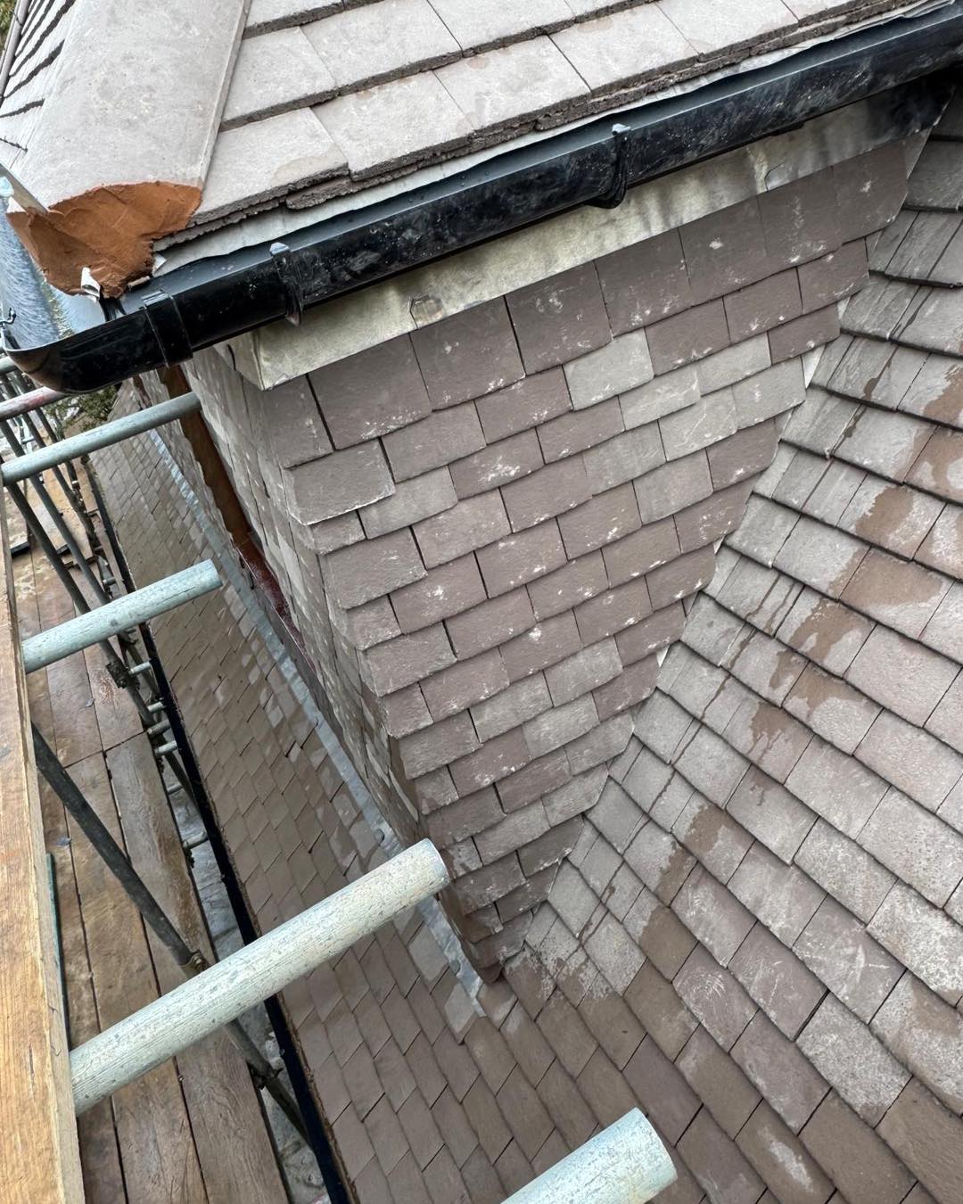 Roofing project - 1592590215326766