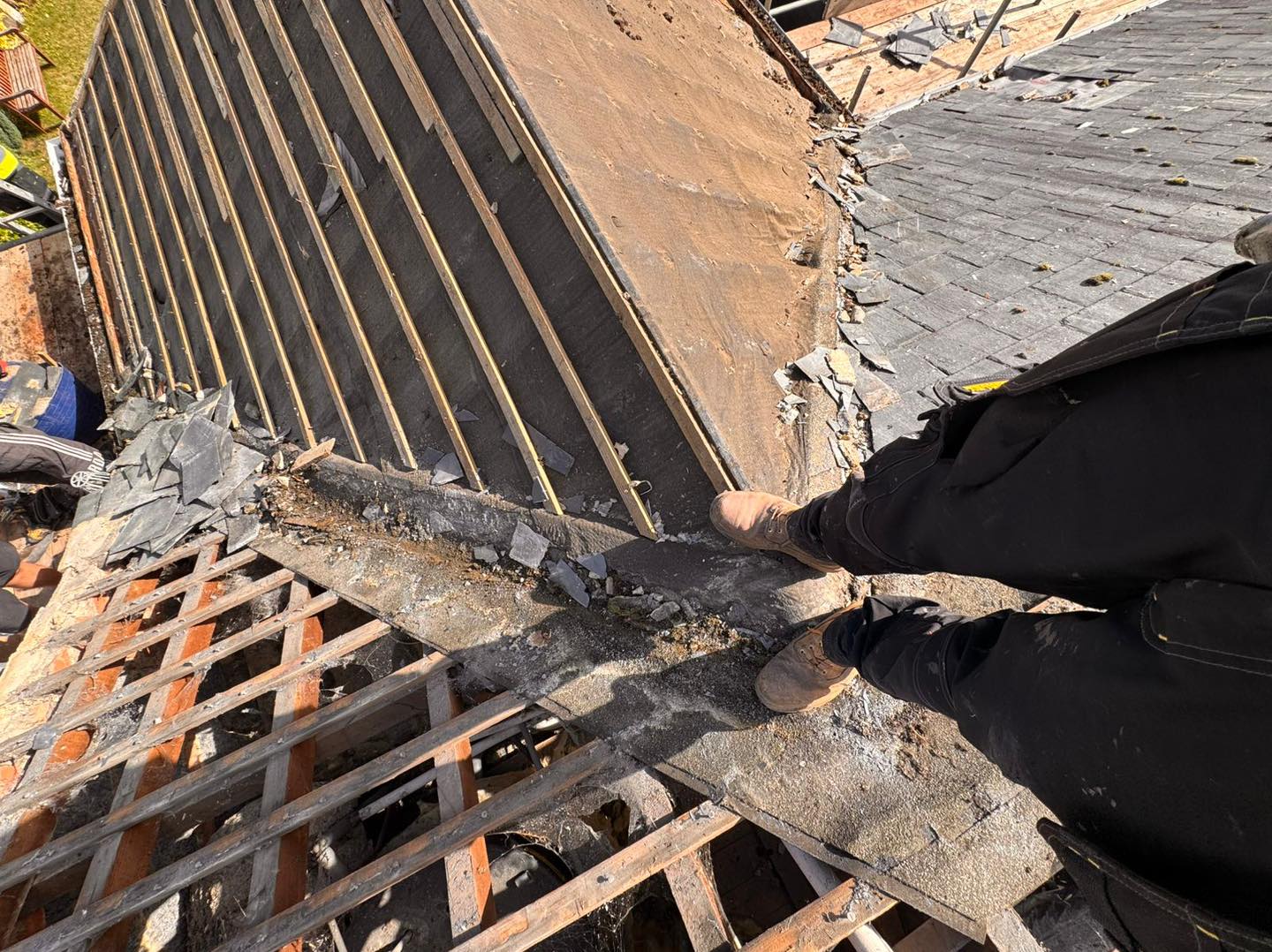 Roofing project - 1596867188232402