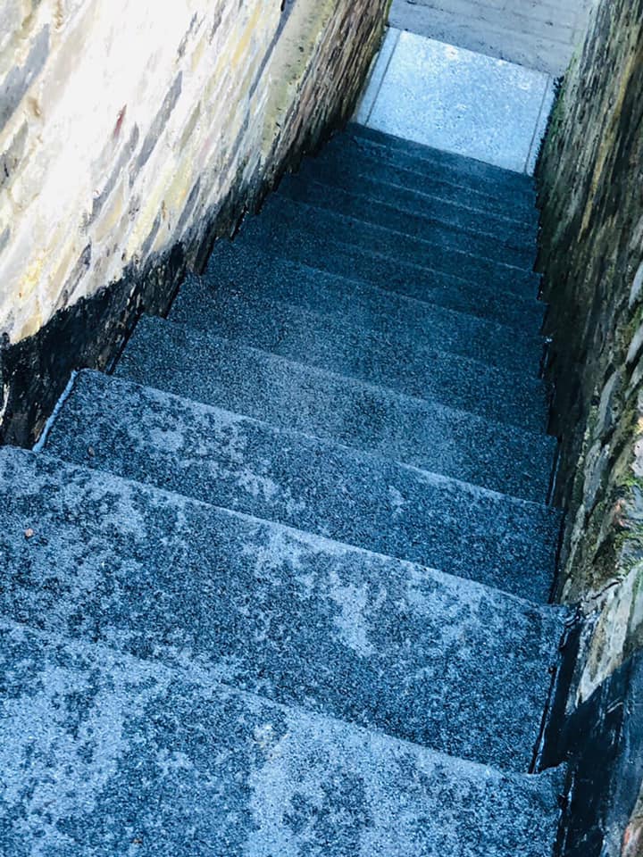 Roofing project - 404595977626034