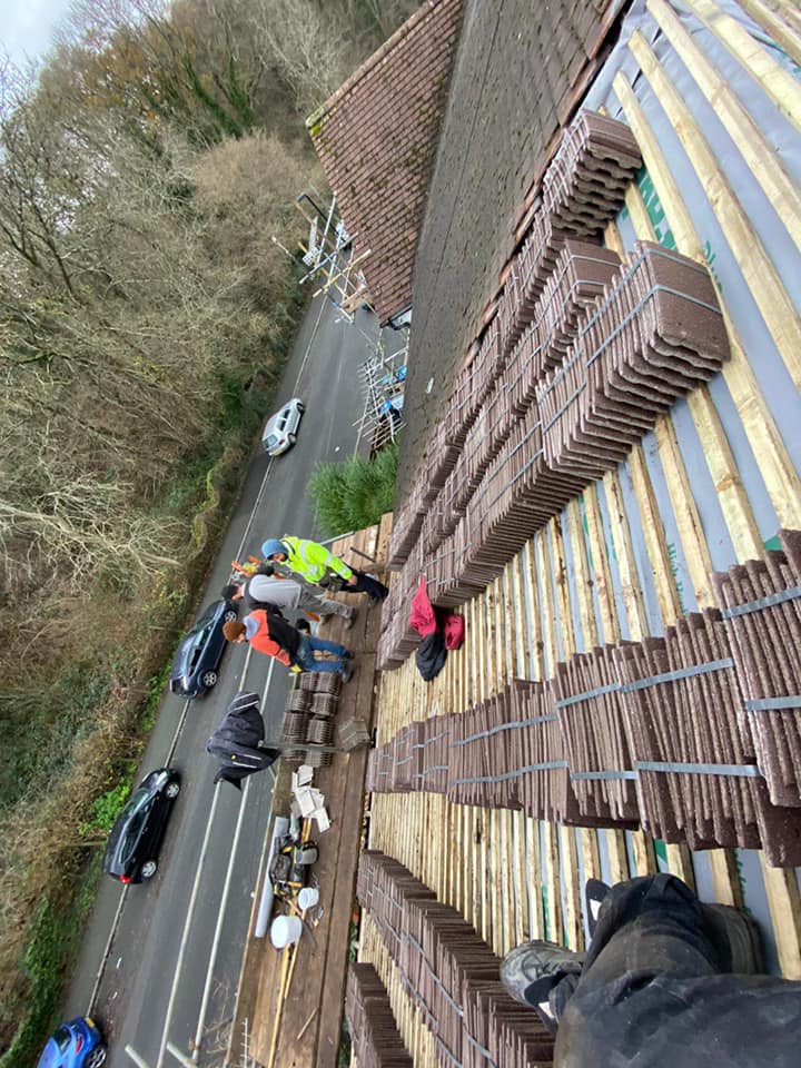 Roofing project - 405614547524177